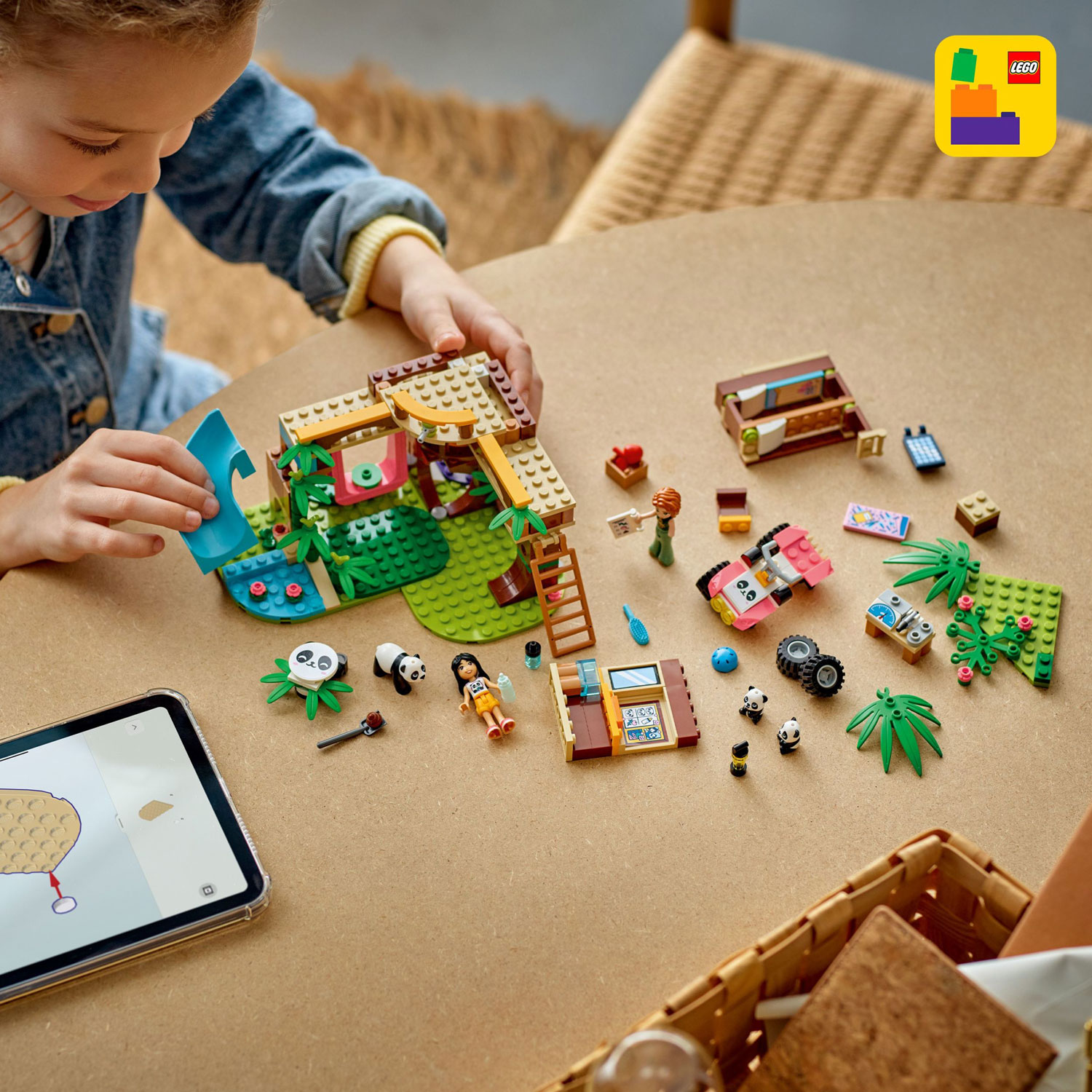 LEGO Friends : Les soins animaliers au sanctuaire des pandas - 243 pièces