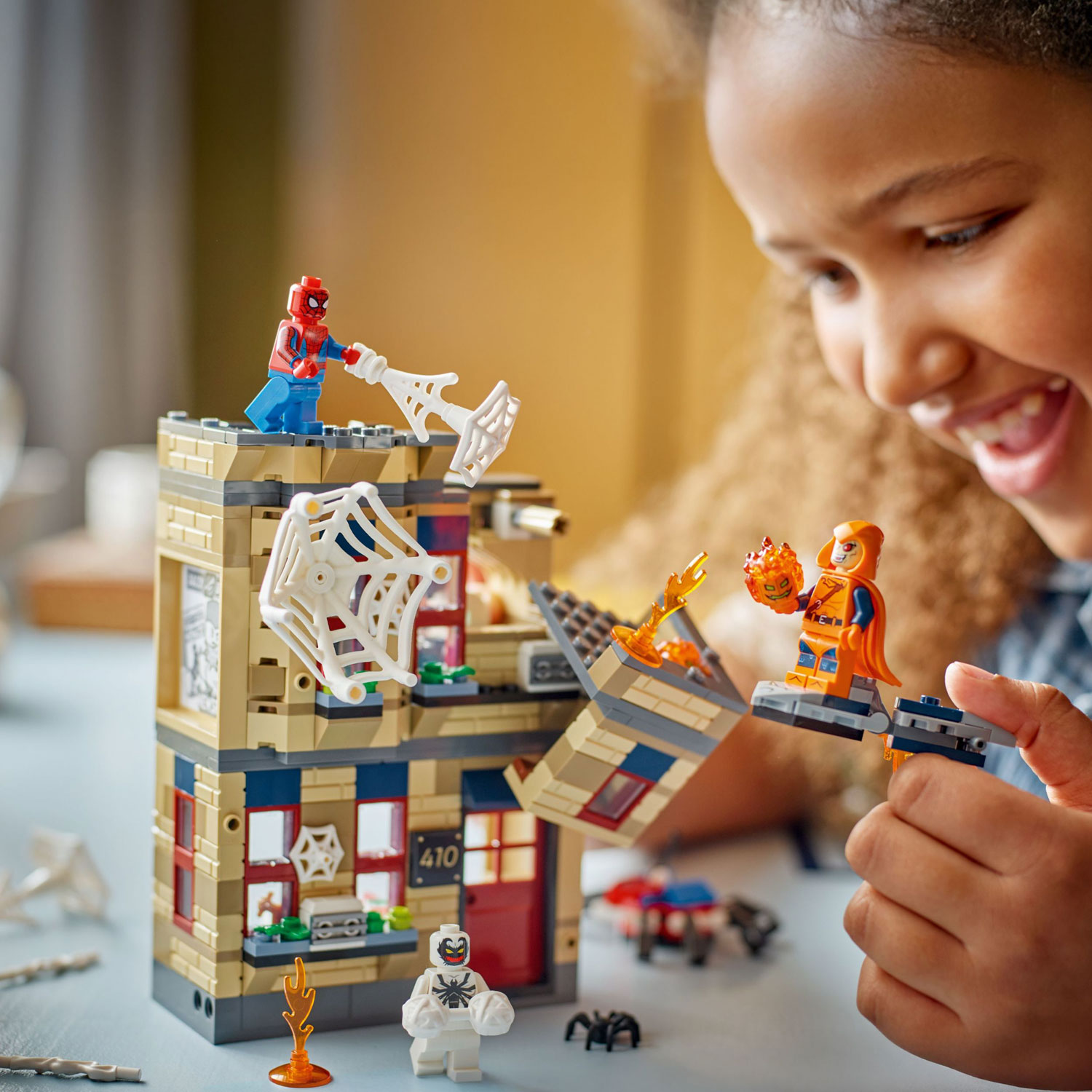 LEGO Super Heroes Marvel: L'appartement de Peter Parker - 394 pièces