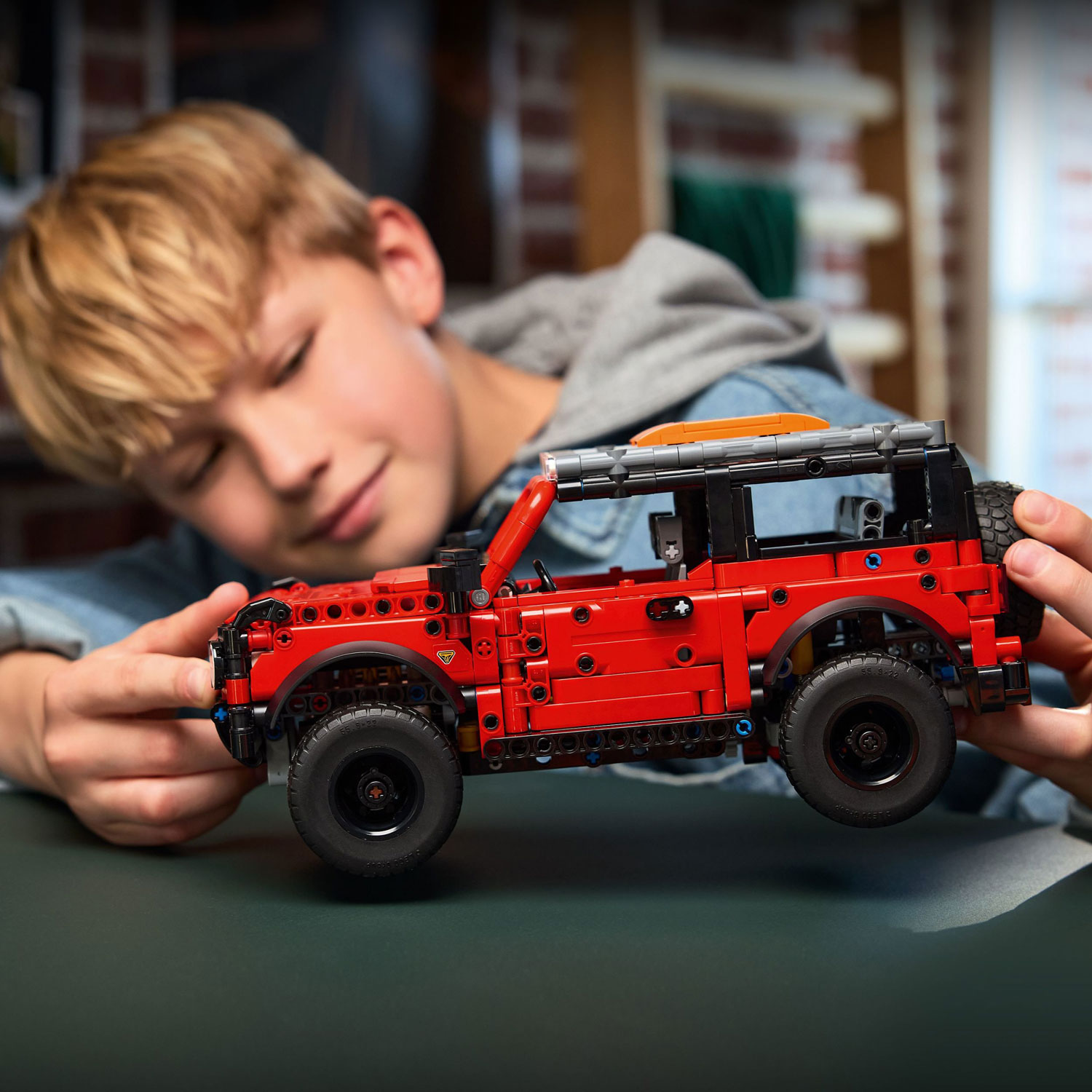 LEGO Technic: Ford Bronco SUV - 943 Pieces