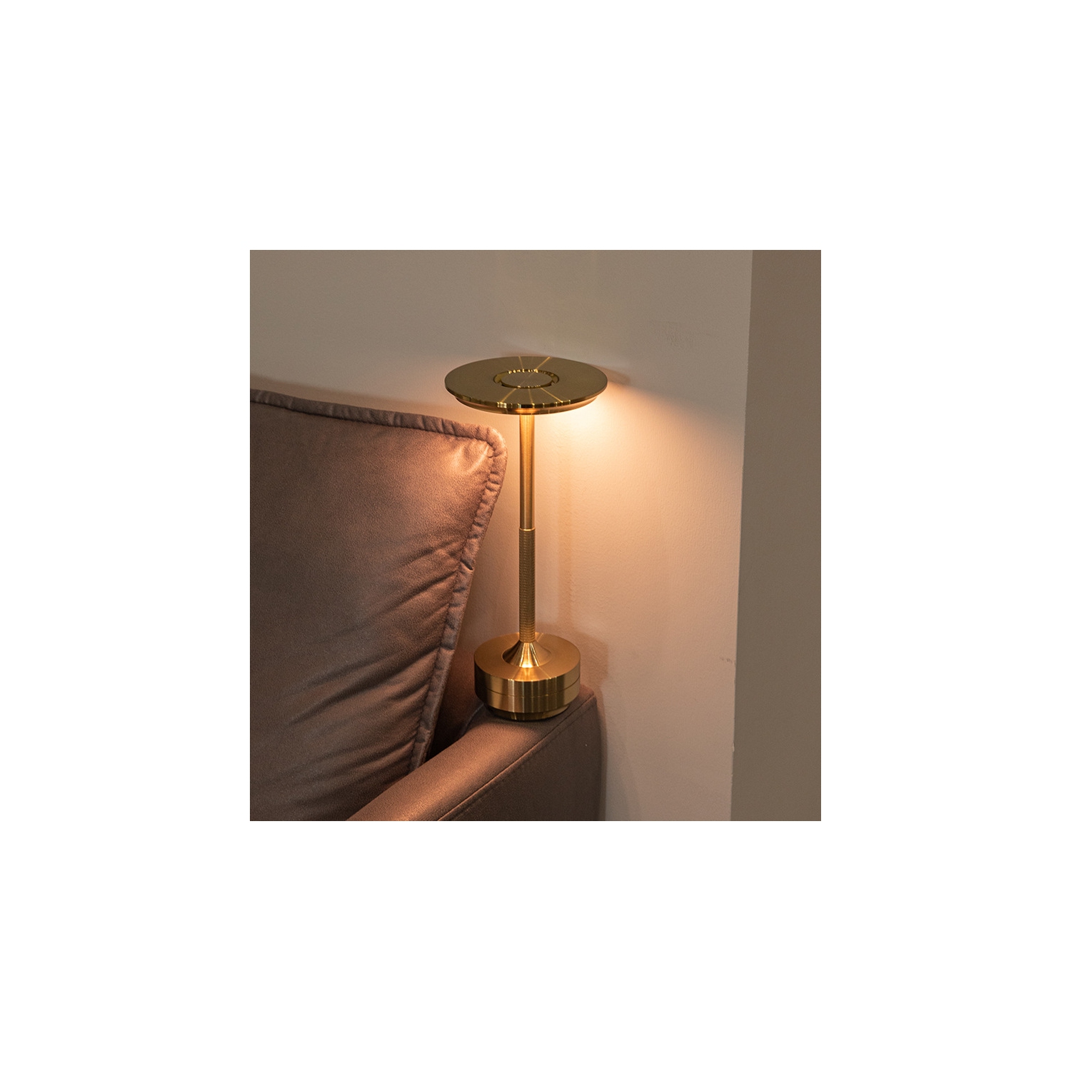 Lampe de bureau portative en métal LED Lampe de table à commande tactile Lampe de chevet rechargeable Veilleuse - Doré