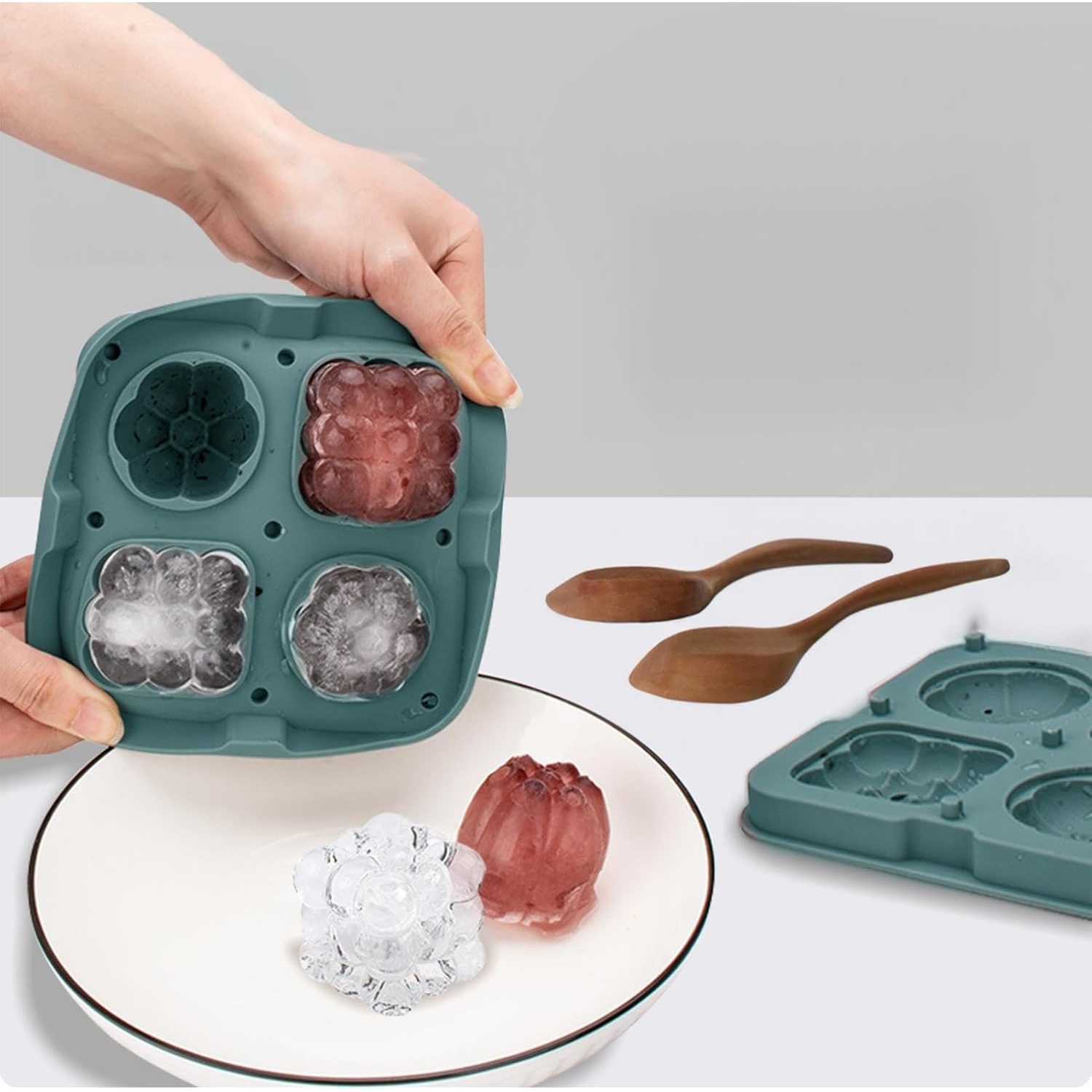 Food Grade Silicone Ice Ball Molds with Splash-Proof Lid, Ice Tongs and Funnel, Home Whiskey Cocktail Ice Maker (2 Pieces)