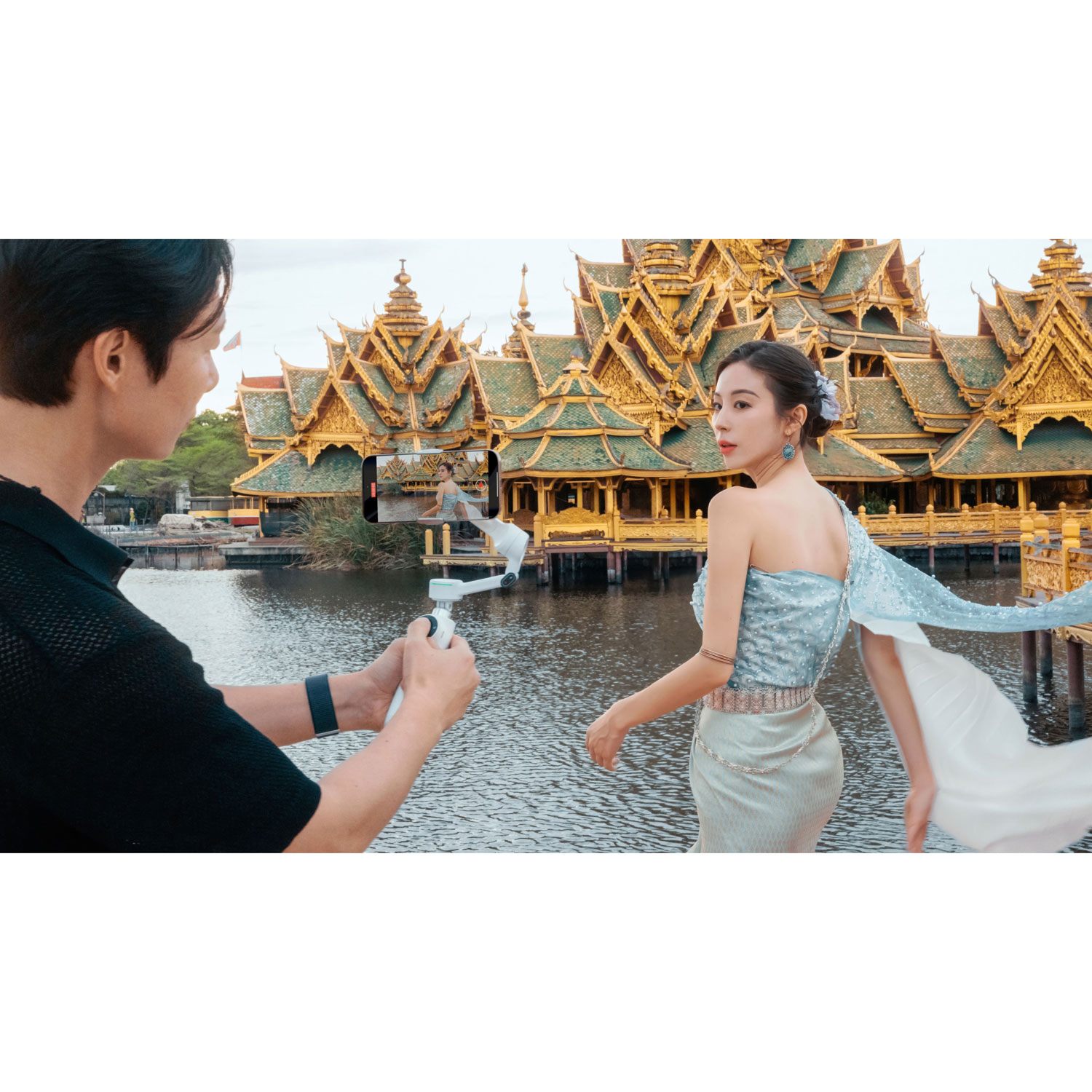 Insta360 Flow 2 Pro Smartphone Gimbal Stabilizer - Grey