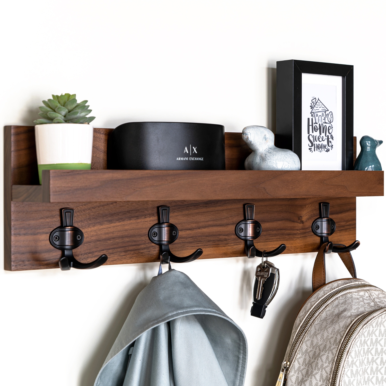 Organisateur d'entrée Straga 23&nbsp;po noyer avec 4 crochets et tablette - Portemanteau mural pour clés, sacs - vestiaire, couloir - Fabriqué au