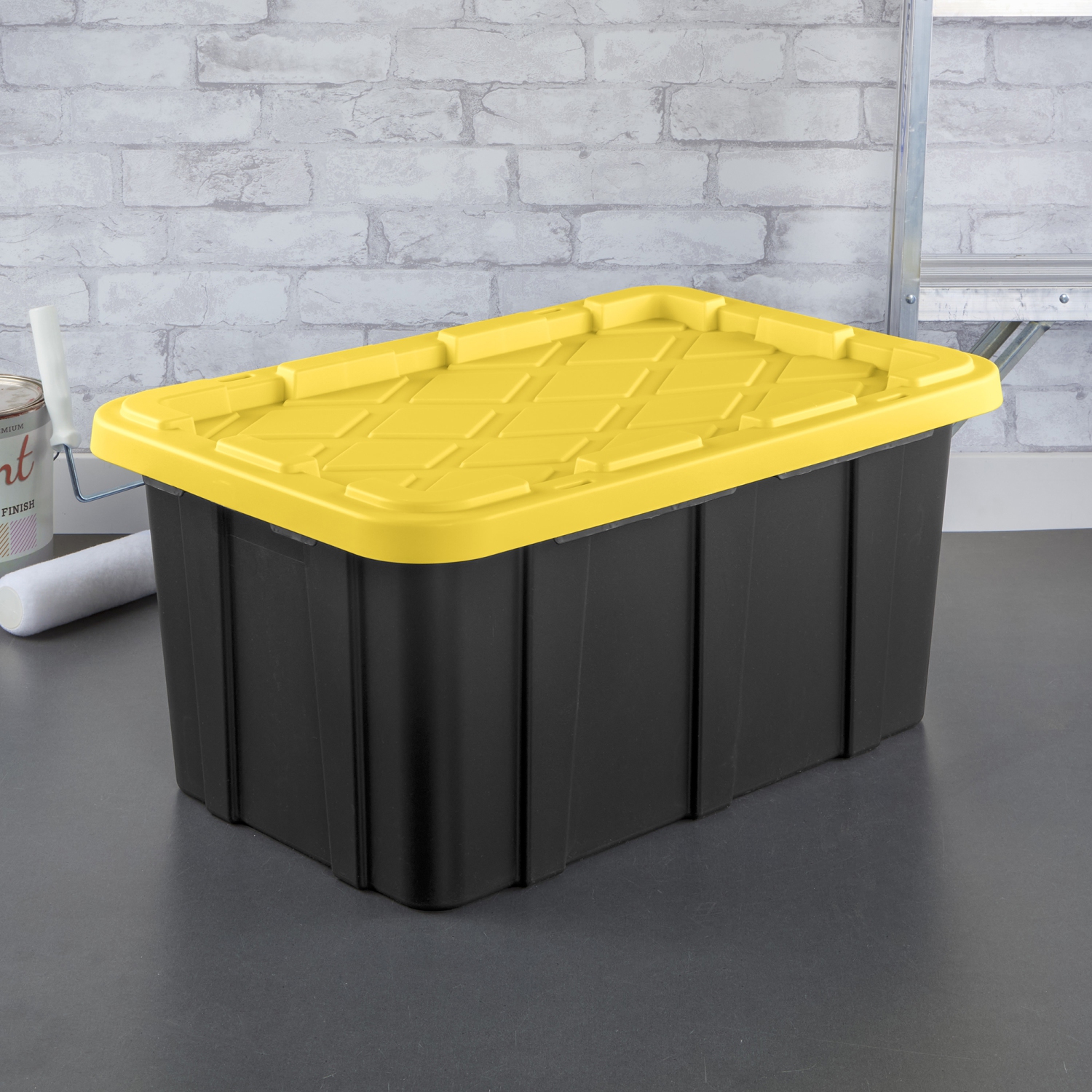 Sterilite – Contenants de rangement industriels empilables avec couvercle, 17 gallons, paq./6