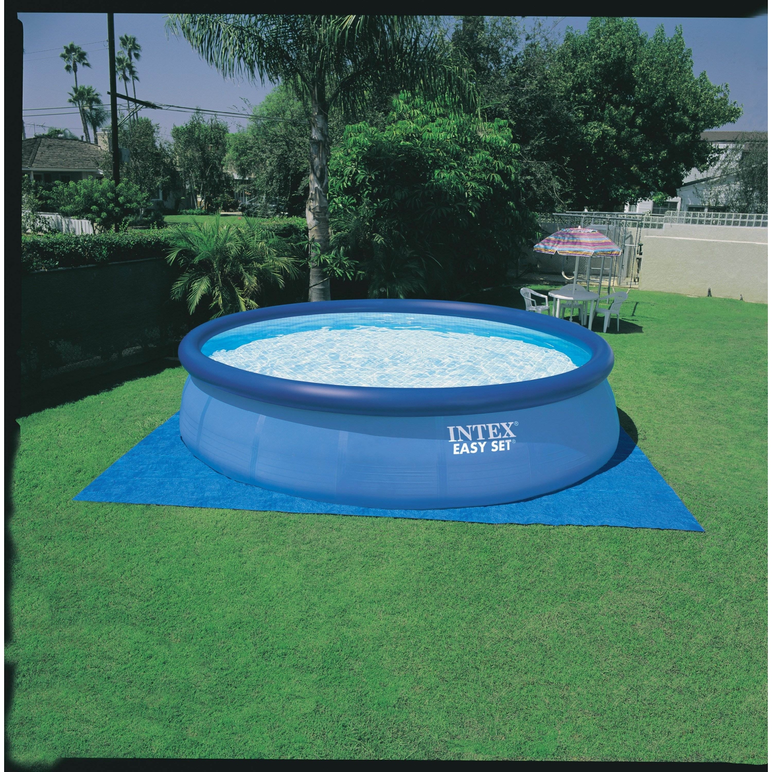 Ensemble de piscine facile 15&nbsp;pi x 48&nbsp;po d'Intex avec pompe filtrante à disjoncteur différentiel de 1000 gal/h 26167