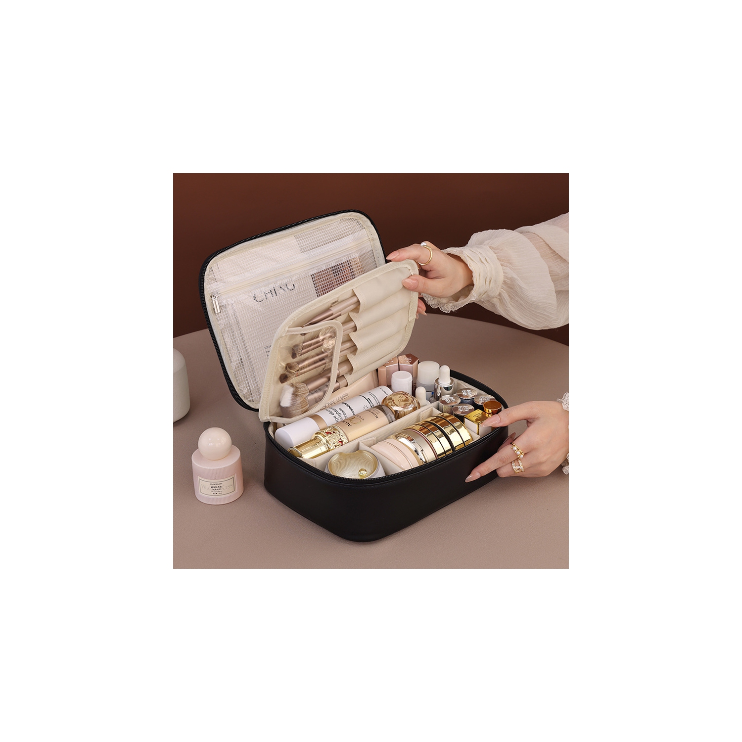 New free partition large capacity high-end portable cosmetic bag travel makeup brush cosmetic bag portable car box travel toiletries bag storage box