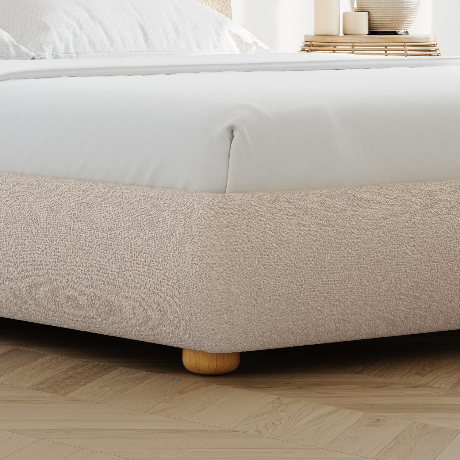 Valencia – Cadre de très grand lit recouvert de tissu Etta, beige