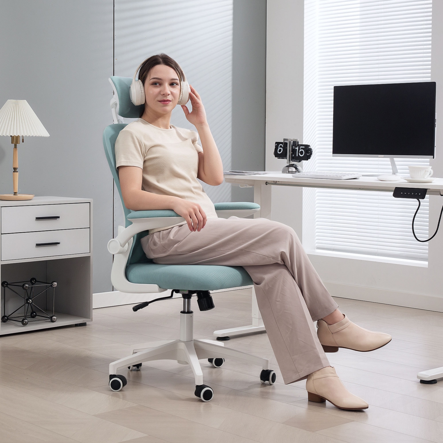 Vinsetto High Back Ergonomic Office Chair with Adjustable Headrest, Mesh Computer Desk Chair with Flip-up Armrest, 4D Lumbar Support, Rocking