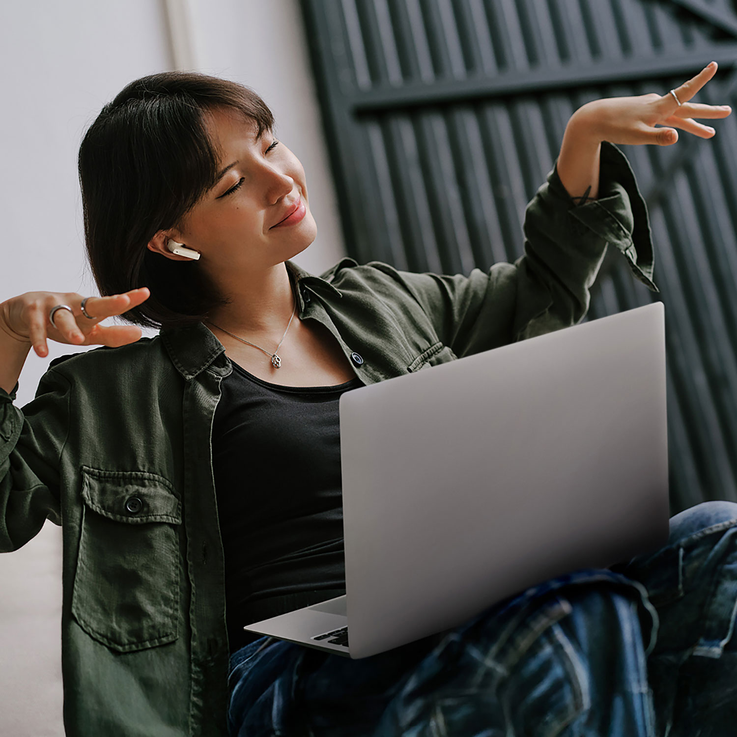 Écouteurs boutons 100 % sans fil ACCENTUM Open de Sennheiser - Crème