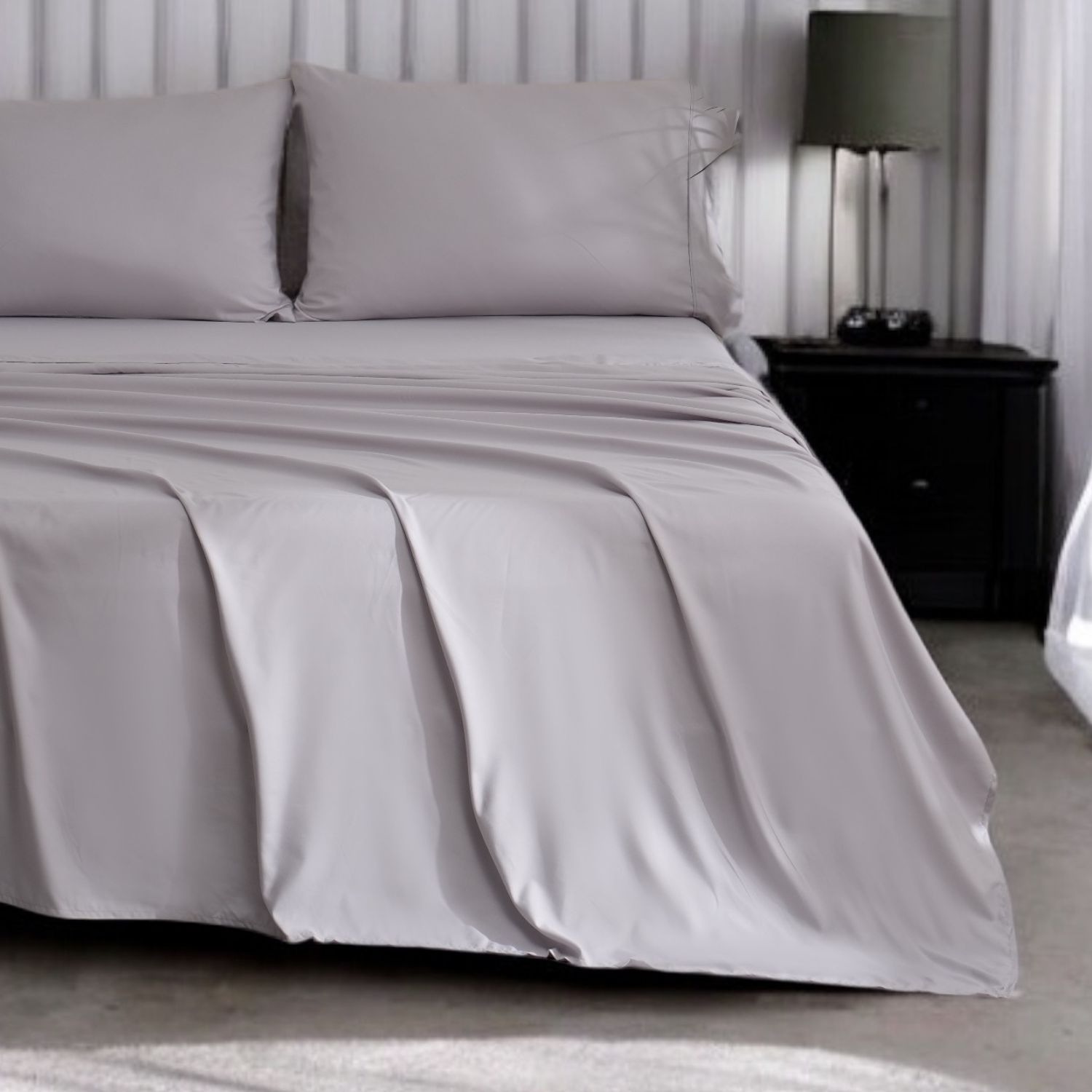 Ensemble de draps océan fin; Lit deux places, contexture de 300 fils, douce, respirante et écologique Argenté