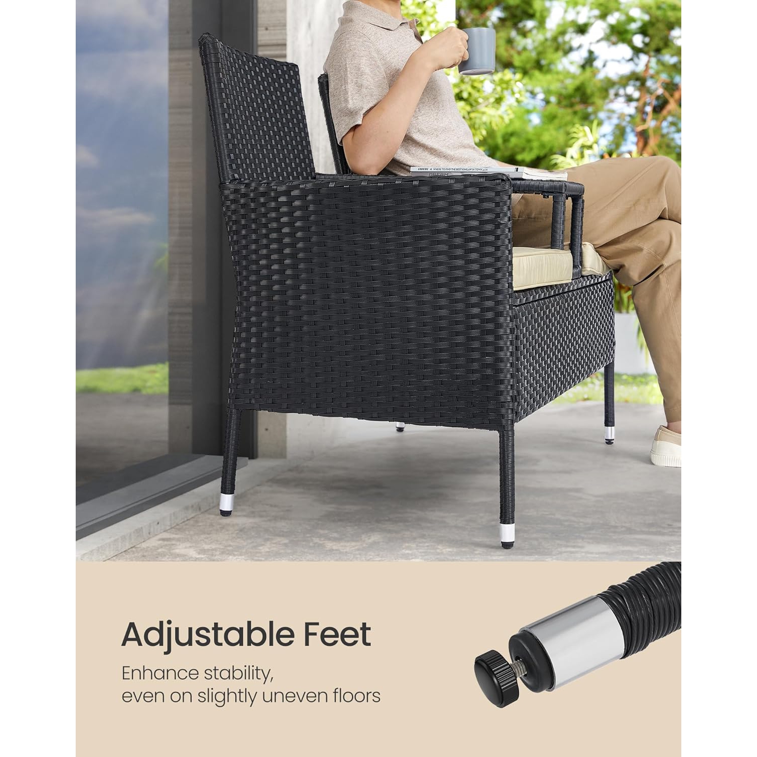 Causeuse de jardin d'extérieur en rotin PE avec table de SONGMICS – Ensemble fauteuil et canapé avec coussins en noir et taupe