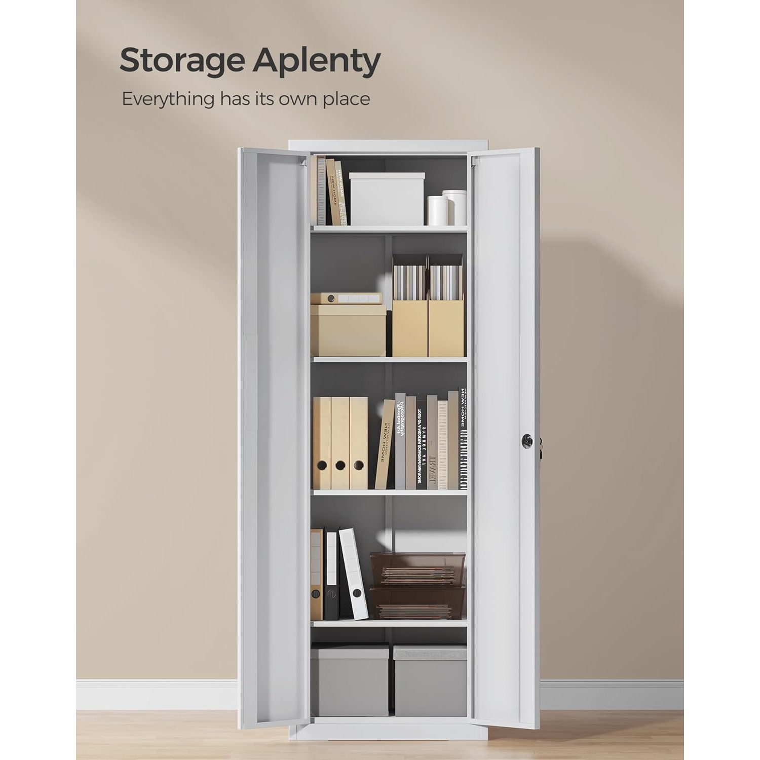 Armoire de rangement en métal pour garage et bureau de SONGMICS avec portes et tablettes réglables – Rangement verrouillable et polyvalent en gris