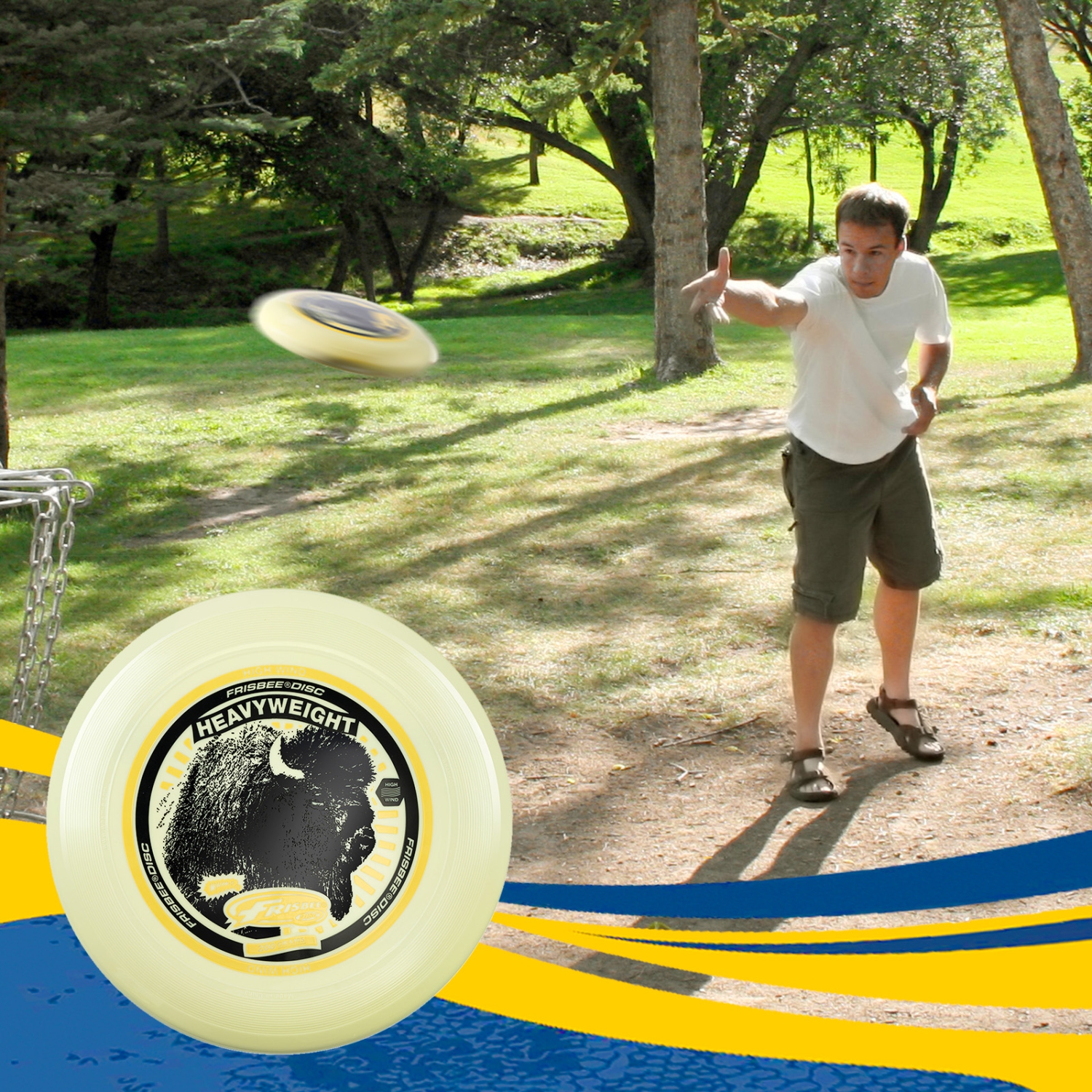 Wham-O Frisbee Heavyweight 200g, 11 Inch Long Distance and Durable Disc for Outdoor Activities