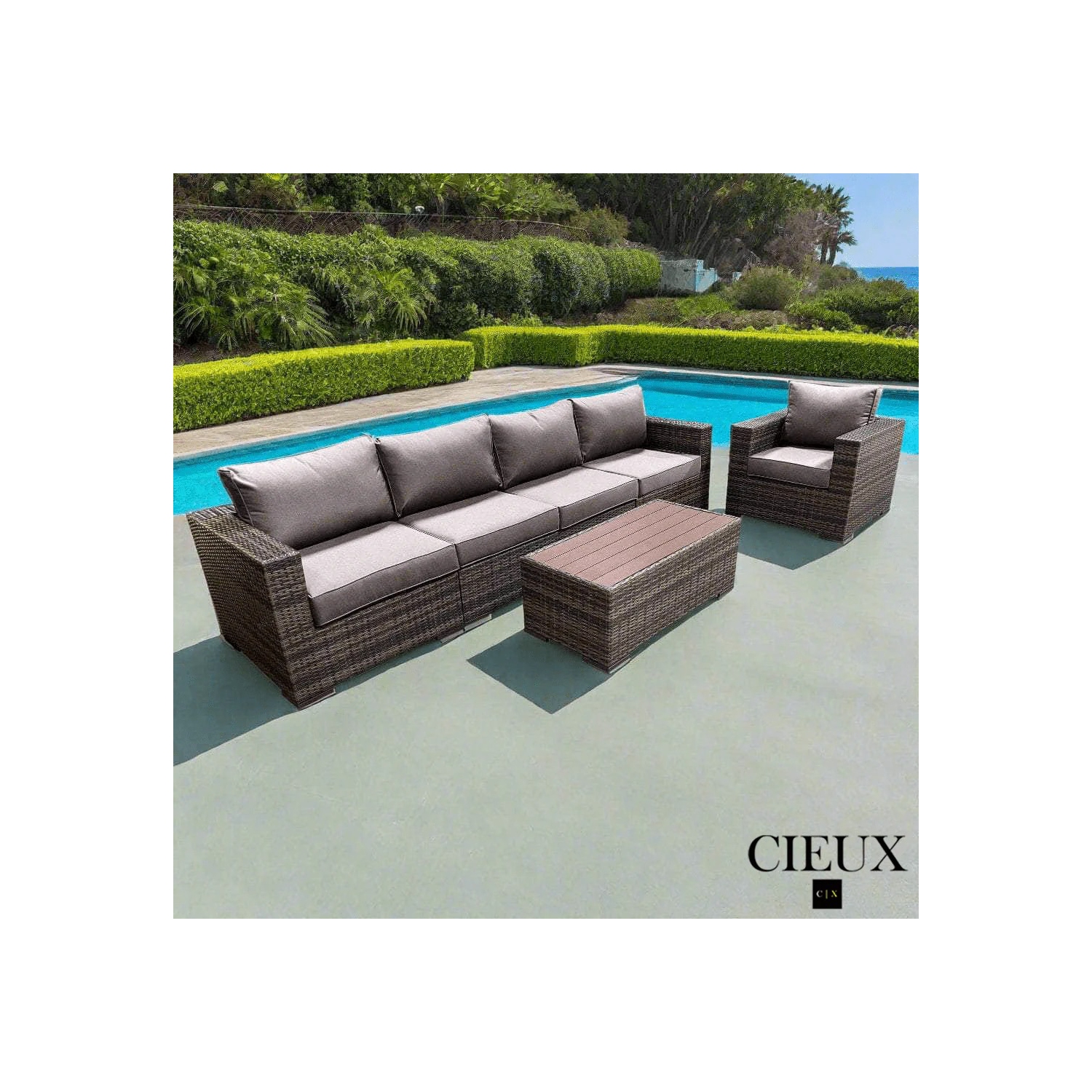 &nbsp;&nbsp;Ensemble patio extérieur en osier Canapé, fauteuil club et table basse de CIEUX, brun, coussins en toile taupe Sunbrella