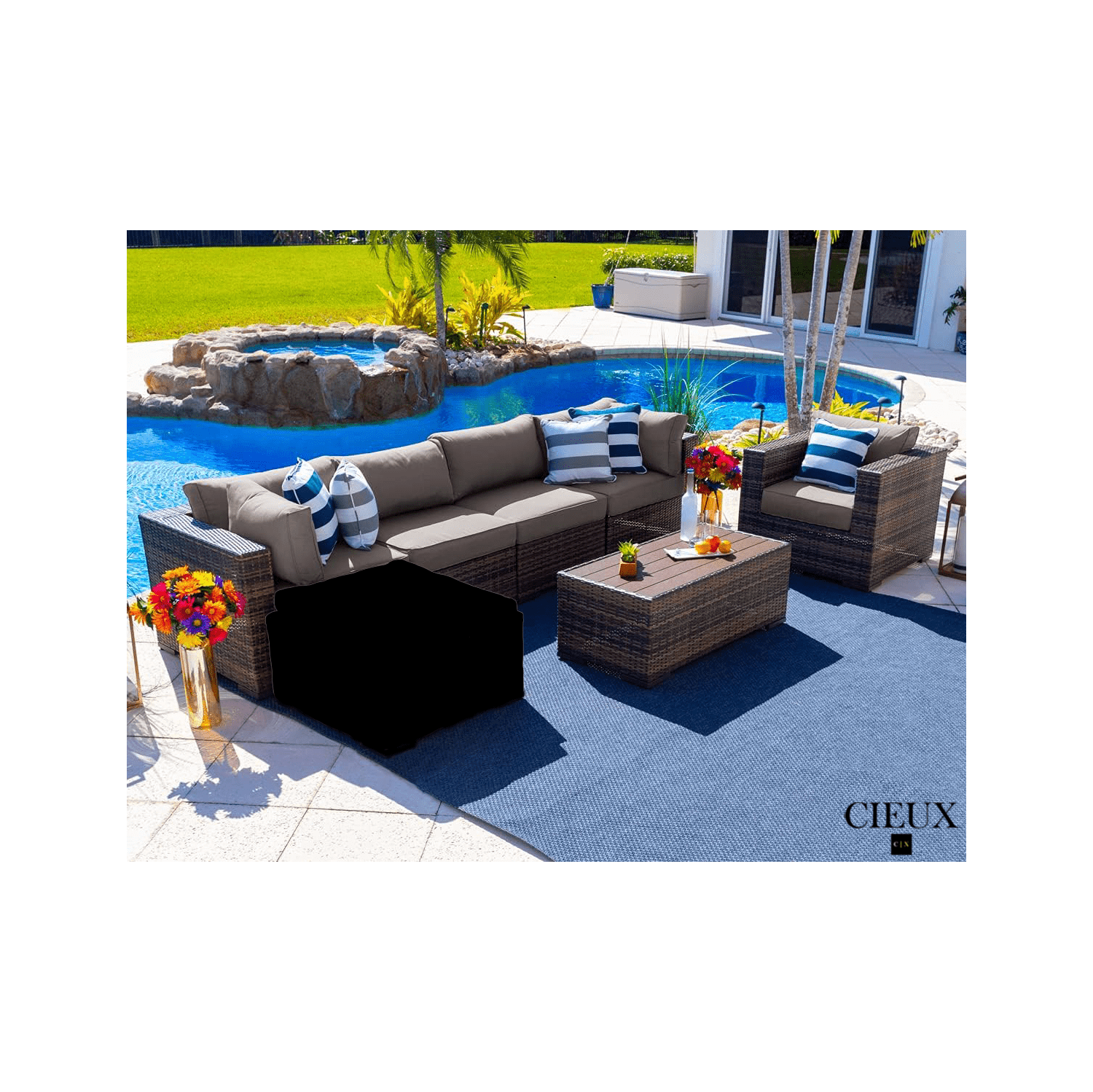 &nbsp;&nbsp;Ensemble patio extérieur en osier Canapé, fauteuil club et table basse de CIEUX, brun, coussins en toile taupe Sunbrella