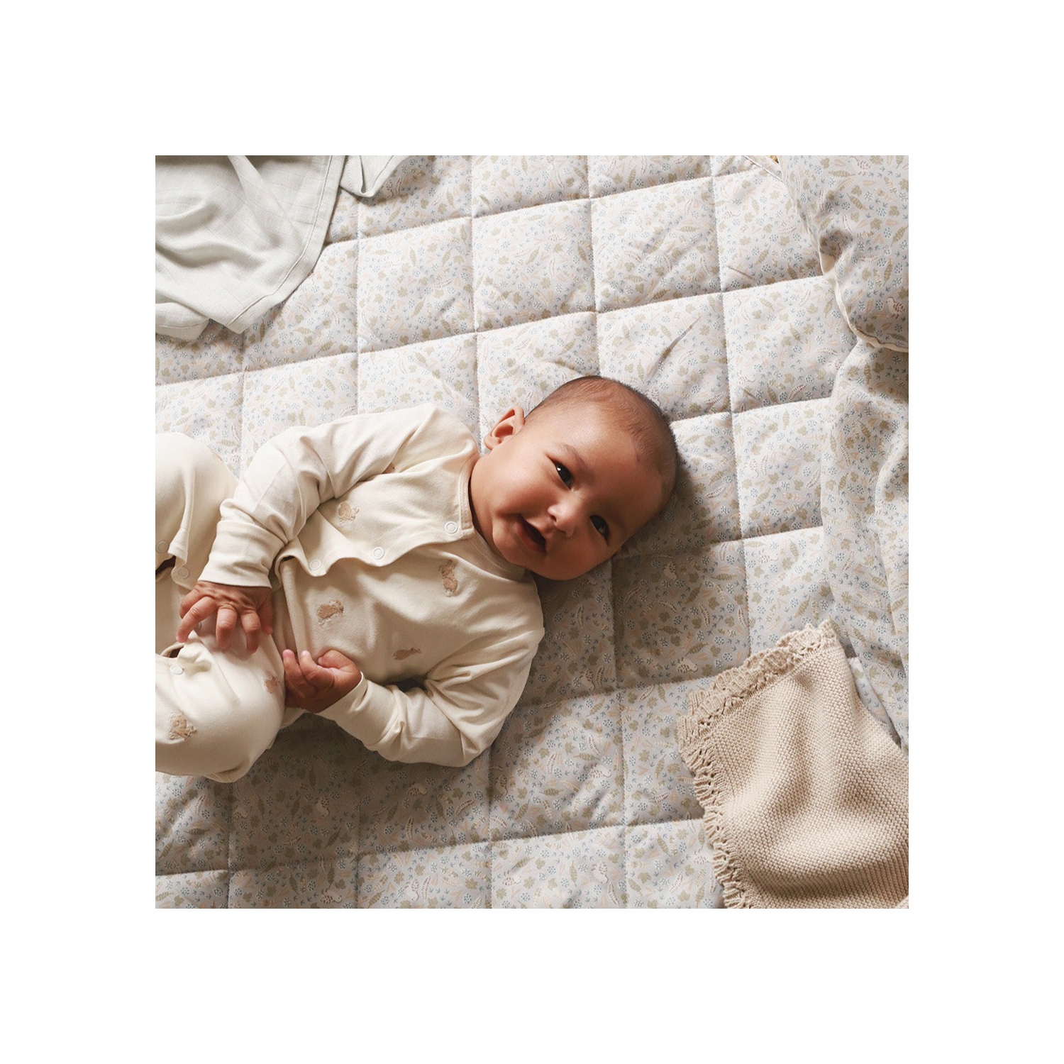 Tapis de jeu Stay & Play d'Avery Row - Nature Trail