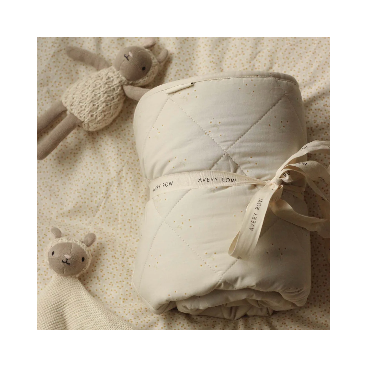 Avery Row - Stay & Play Mat - Wild Chamomile