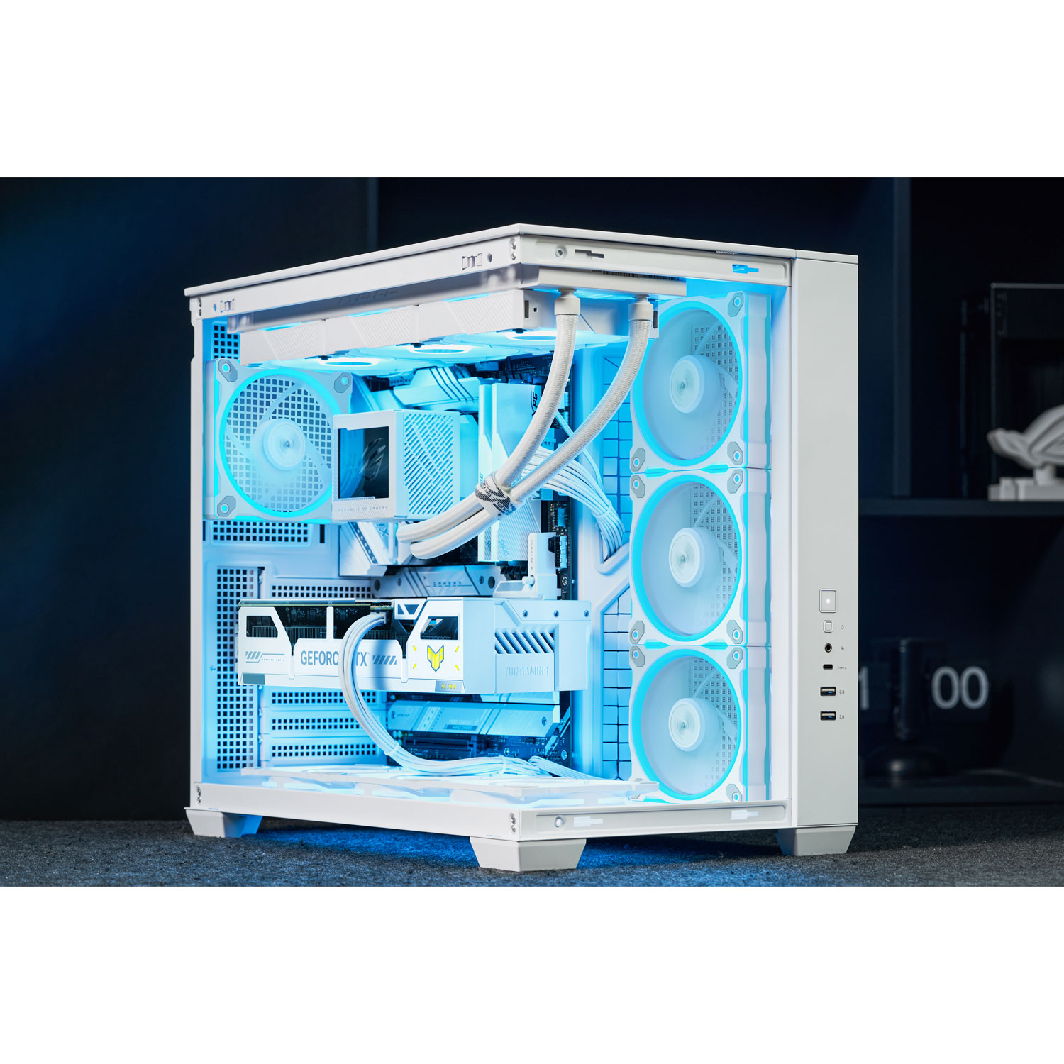 ASUS A32 PLUS Gaming ATX Computer Case - White