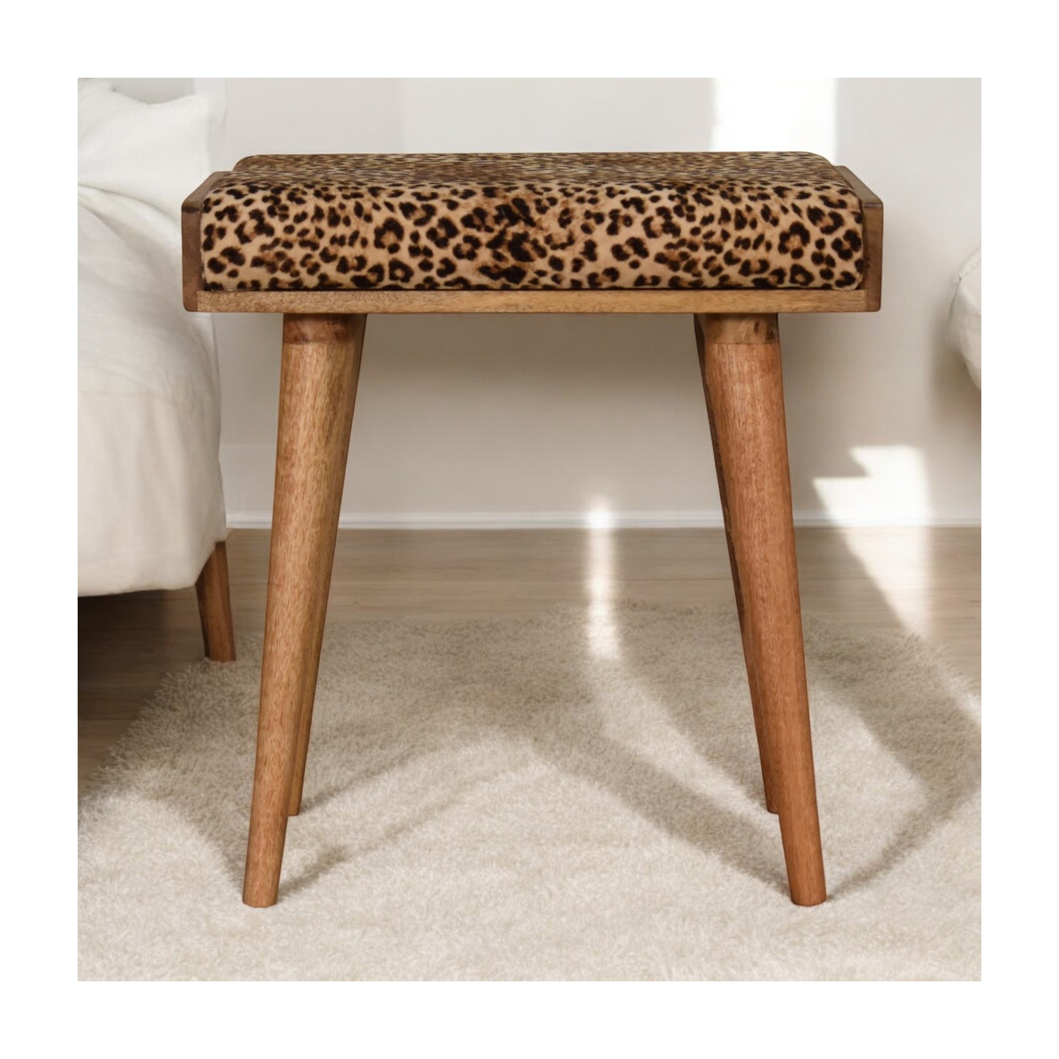 Artisan Furniture – Repose-pieds en bois massif de style plateau en velours léopard