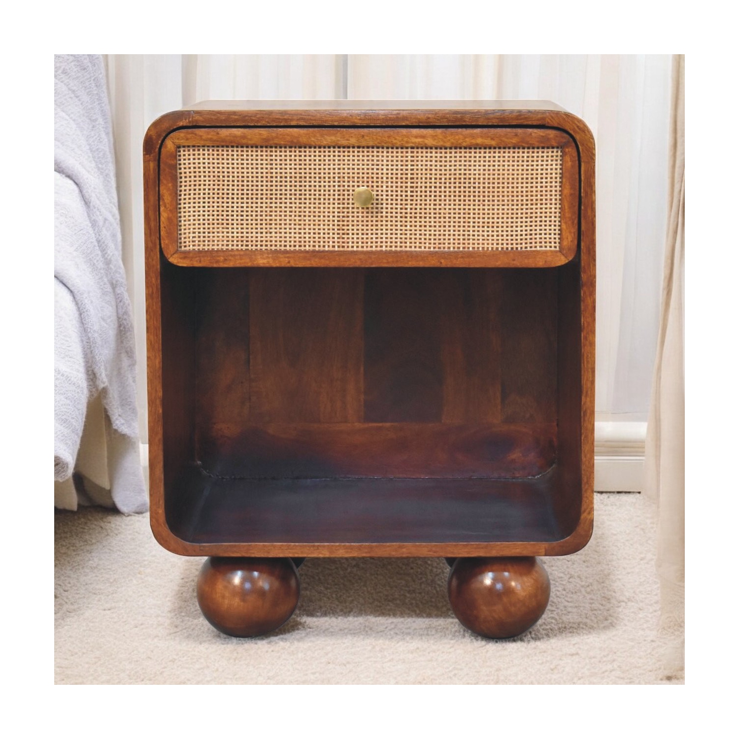 Artisan Furniture – Côté de lit tissé ouvert en bois massif marron