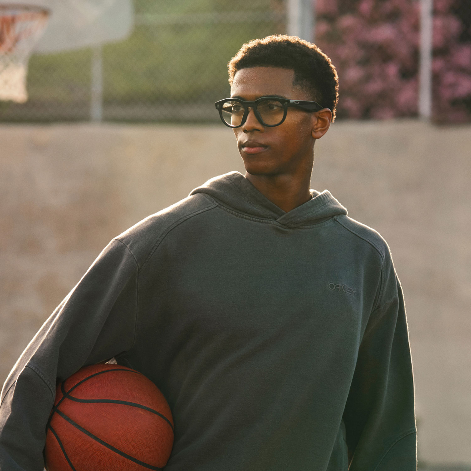 Oakley Meta HSTN Glasses with AI, Photo, Video, Audio & Voice Assistant - Black/Clear