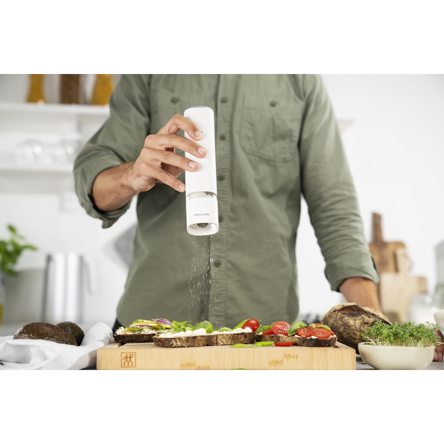 ZWILLING Enfinigy Electric Salt And Pepper Mill, White