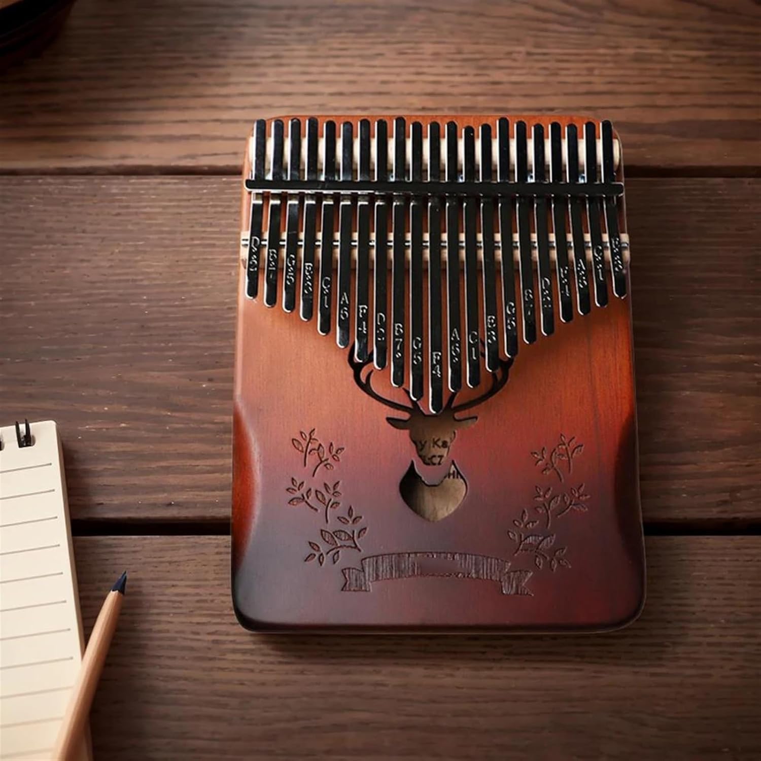 Piano portatif de 21 touches au pouce - kalimba en bois sculpté à la main avec notes de musique, adapté aux enfants et aux débutants adultes, est un