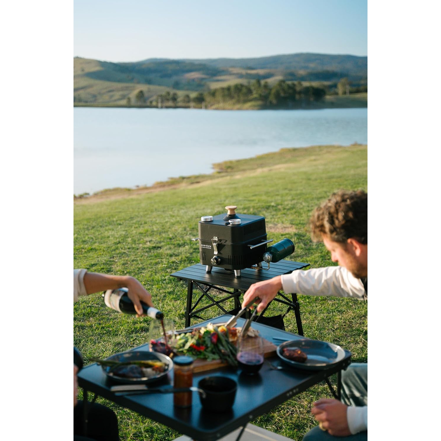 Barbecue portatif au gaz propane CUBE Proflame 360 d'Everdure