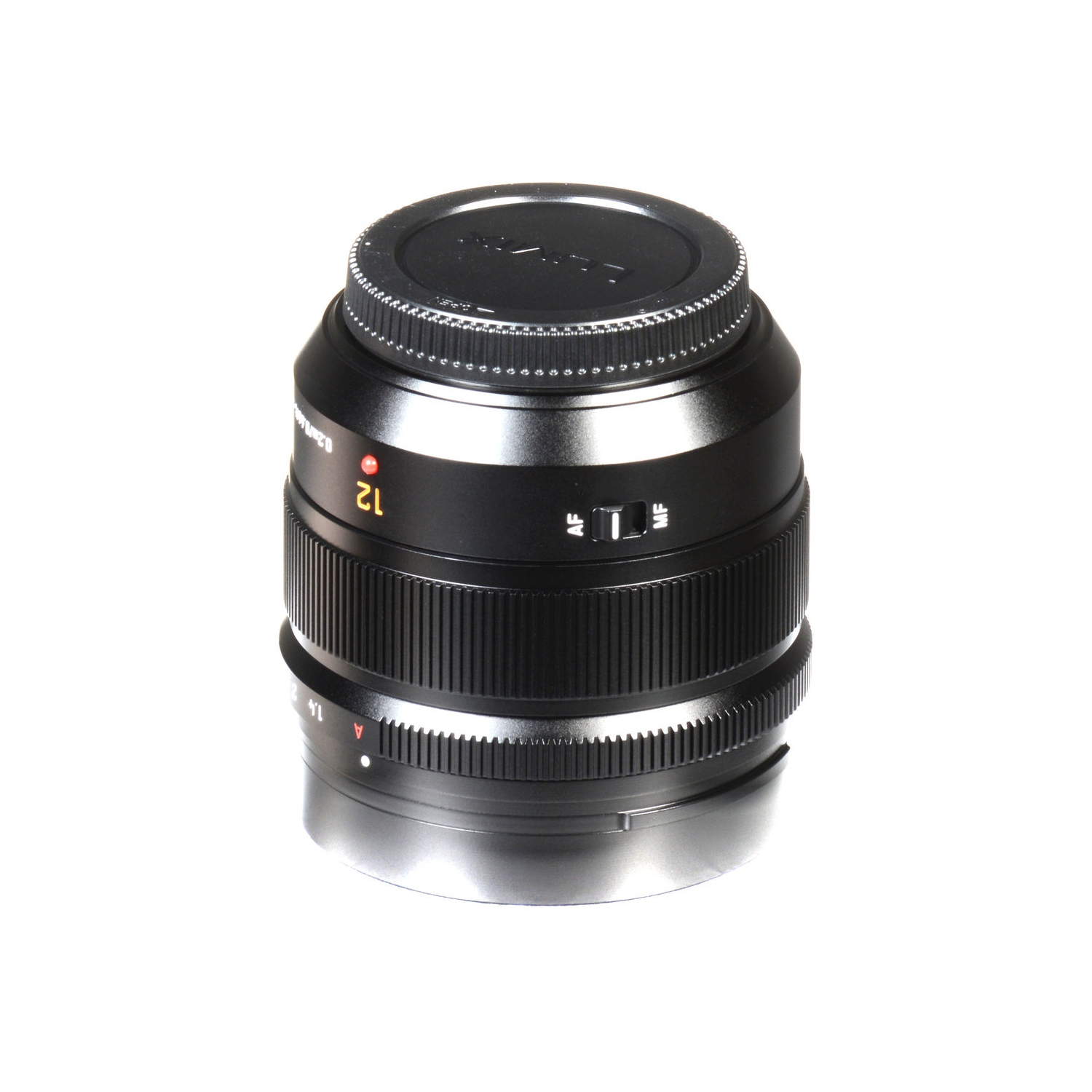 Ensemble avec objectif Leica DG Summilux 12&nbsp;mm f/1,4 de Panasonic et accessoires