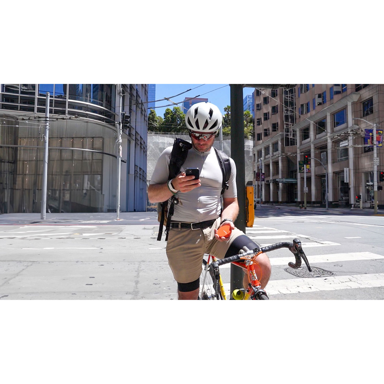 SIMO Solis Hero LTE Mobile Wi-Fi Hotspot/Power Bank - Orange