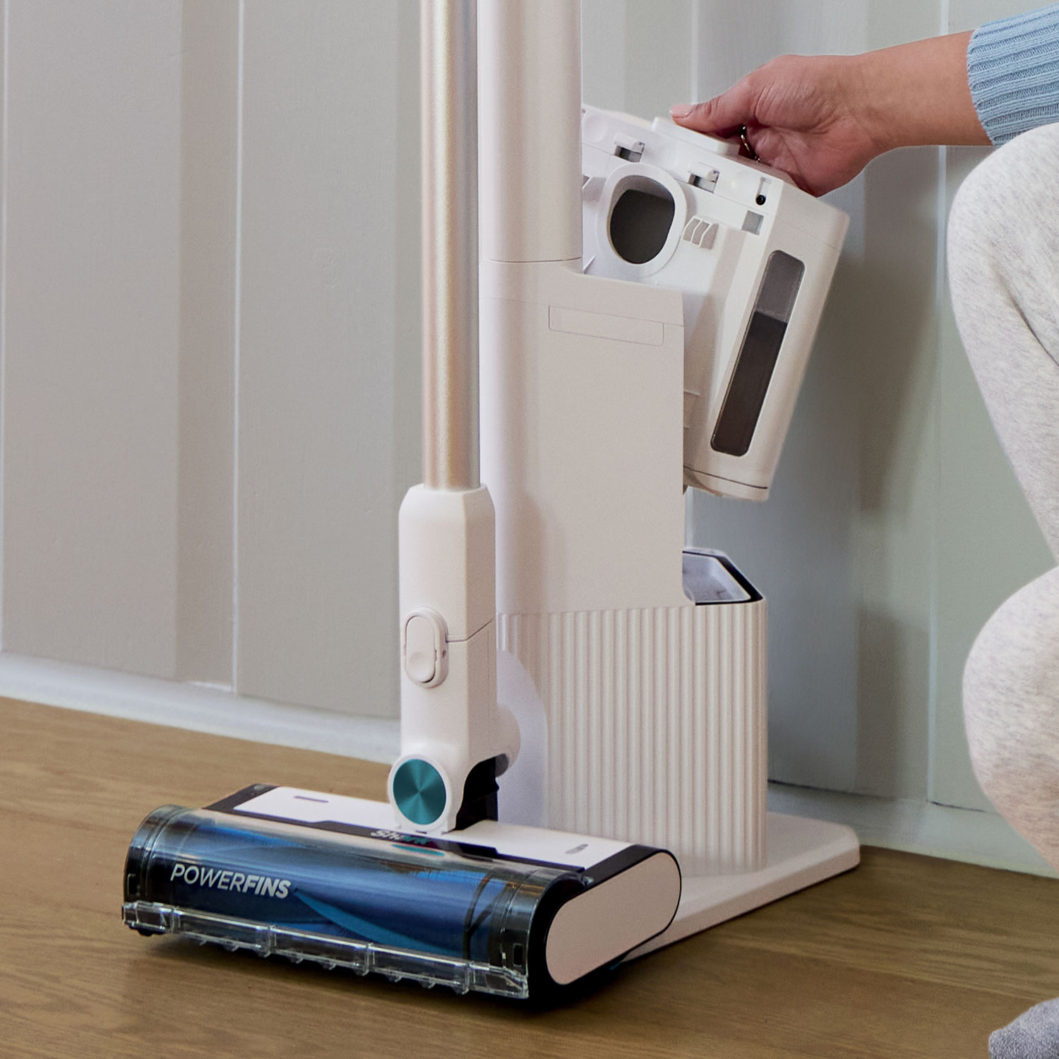 Shark Clean & Empty Cordless Stick Vacuum - Rotator White/ Peacock Blue