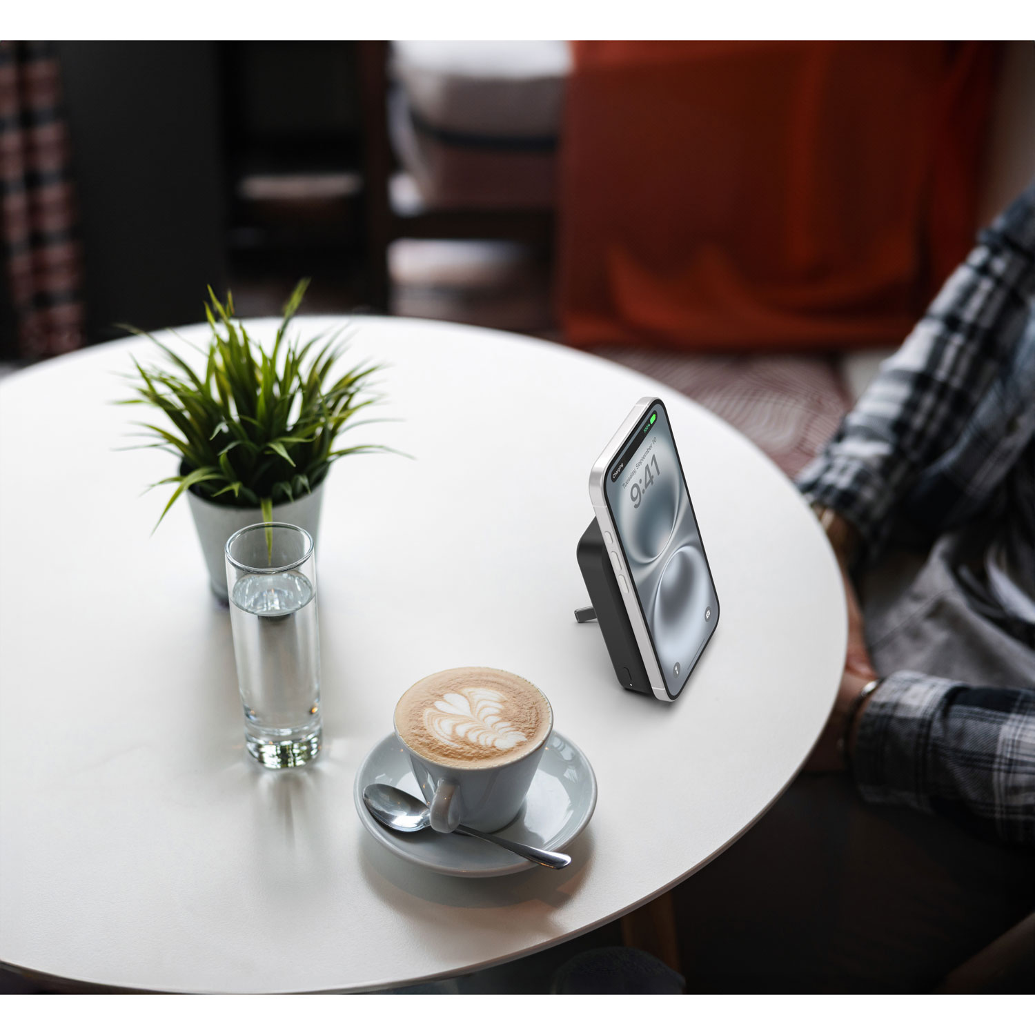 Chargeur portable magnétique de 10000 mAh BoostCharge Pro de Belkin avec chargeur Qi2 de 15 W et câble - Noir