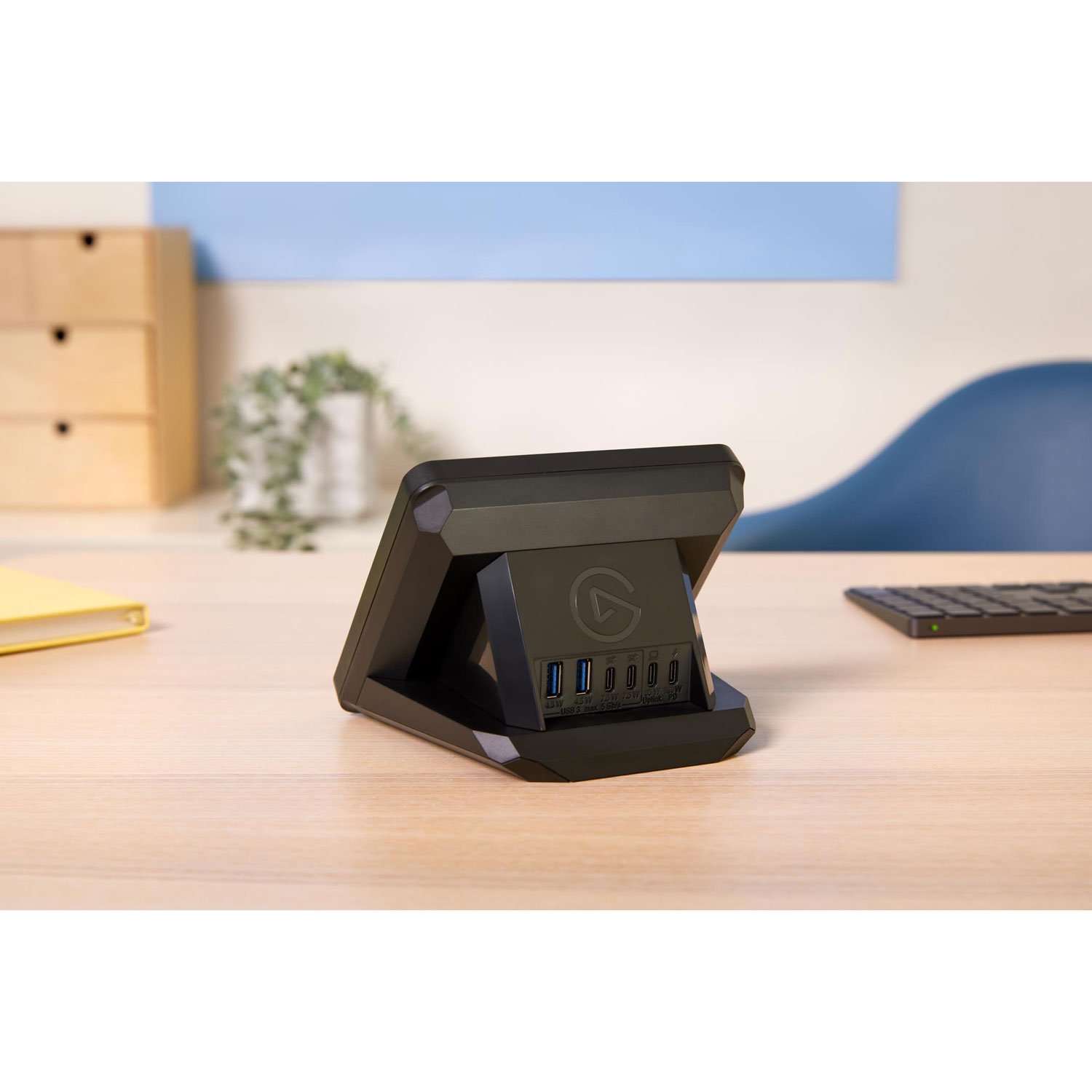 Stream Deck + et concentrateur USB d'Elgato