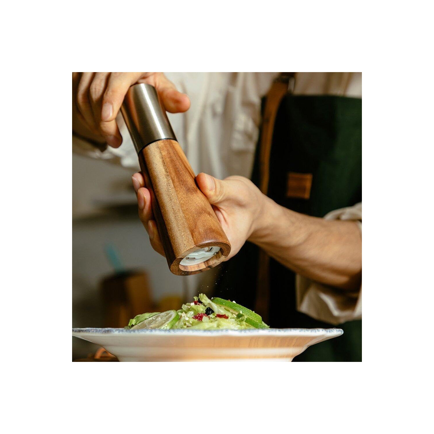 Spice grinder tool, household kitchen barbecue grinder pepper grinder, multi-purpose grinder household multi-purpose kitchen tool