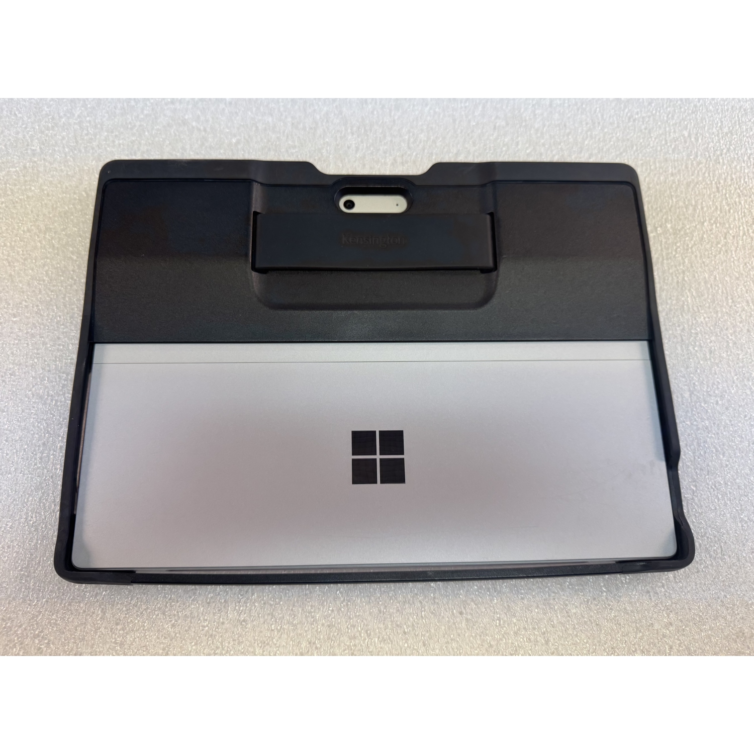 Remis à neuf - Surface Pro 5 12,3&nbsp;po de Microsoft, Core i5-7ᵉ gén d'Intel. 2,6&nbsp;GHz, mémoire vive 8&nbsp;Go, stockage 256&nbsp;Go, Windows