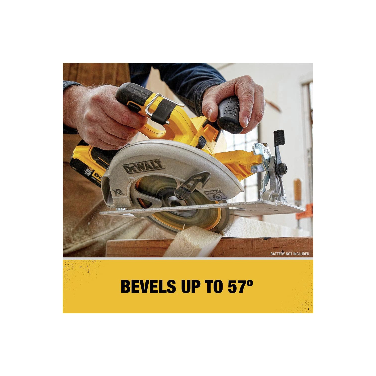 Remis à neuf – Scie circulaire sans fil au lithium-ion de 7 1/4 20&nbsp;V MAX XR de DEWALT avec batterie et chargeur 5&nbsp;Ah SEULEMENT