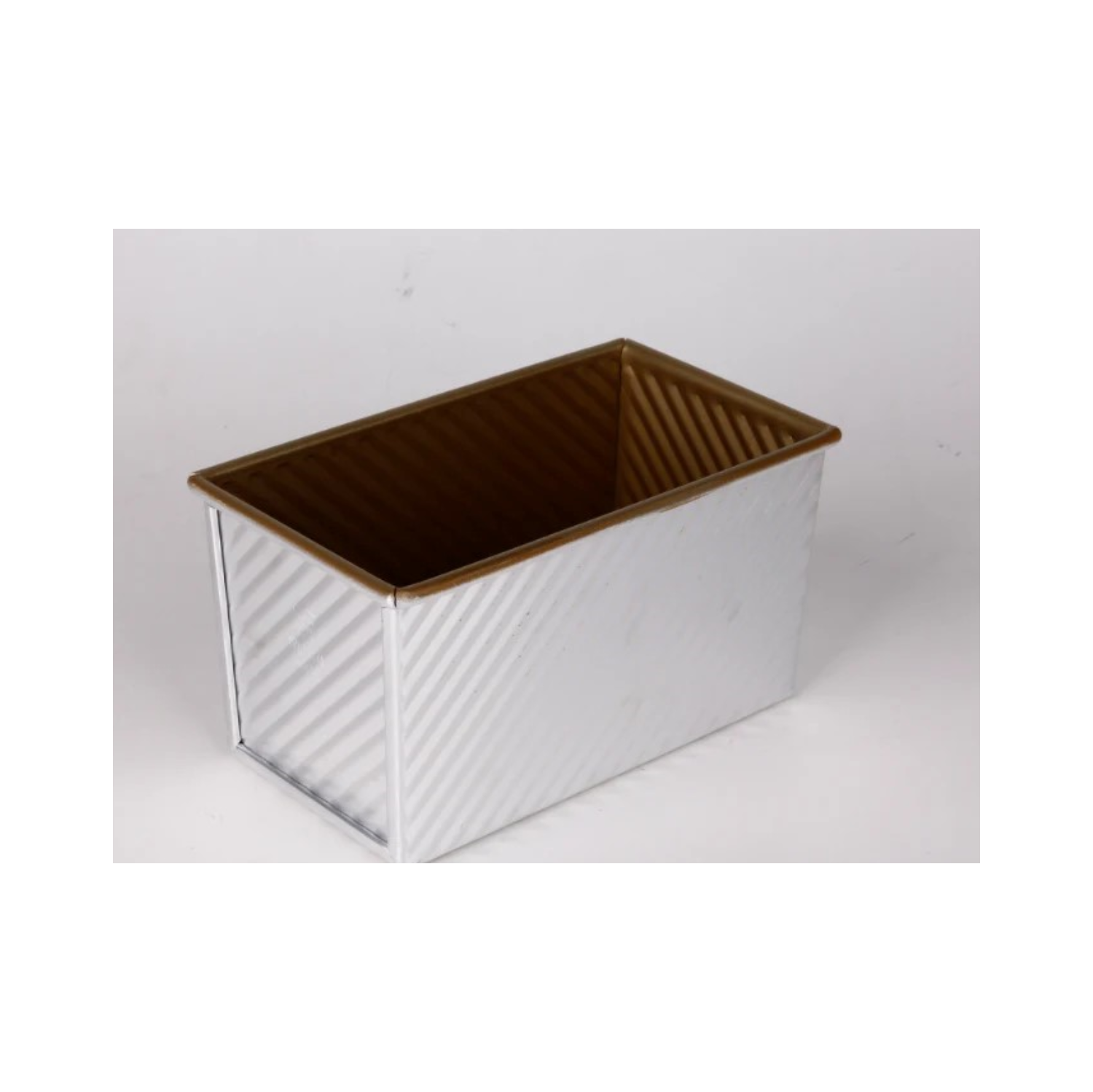 Moule à pain antiadhésif 450&nbsp;g 7,75 x 7,2 x 4,3&nbsp;po