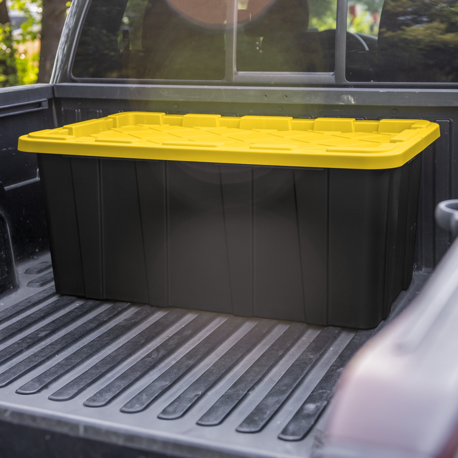 Sterilite 38 Gallon Industrial Stackable Storage Tote Lidded Containers, 16 Pack