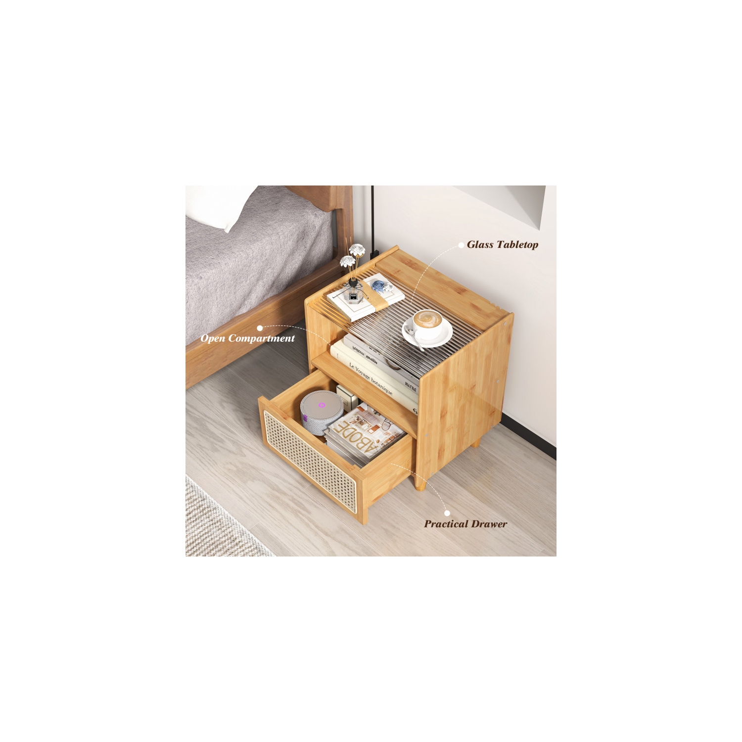 Table de chevet en bois avec tiroir avant en rotin et pattes solides pour le décor côtier