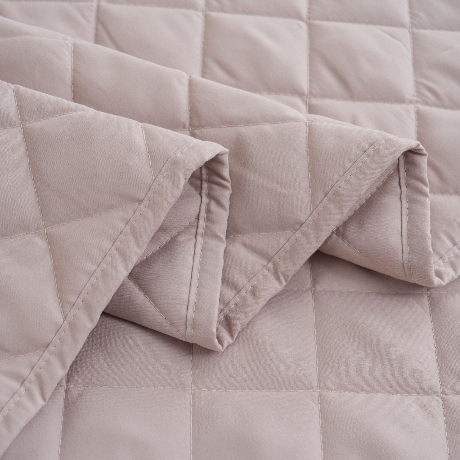 Ocean Fine Bedding Quilted Coverlet Queen; 300 TC, Soft, Breathable and Eco-Conscious, Beige