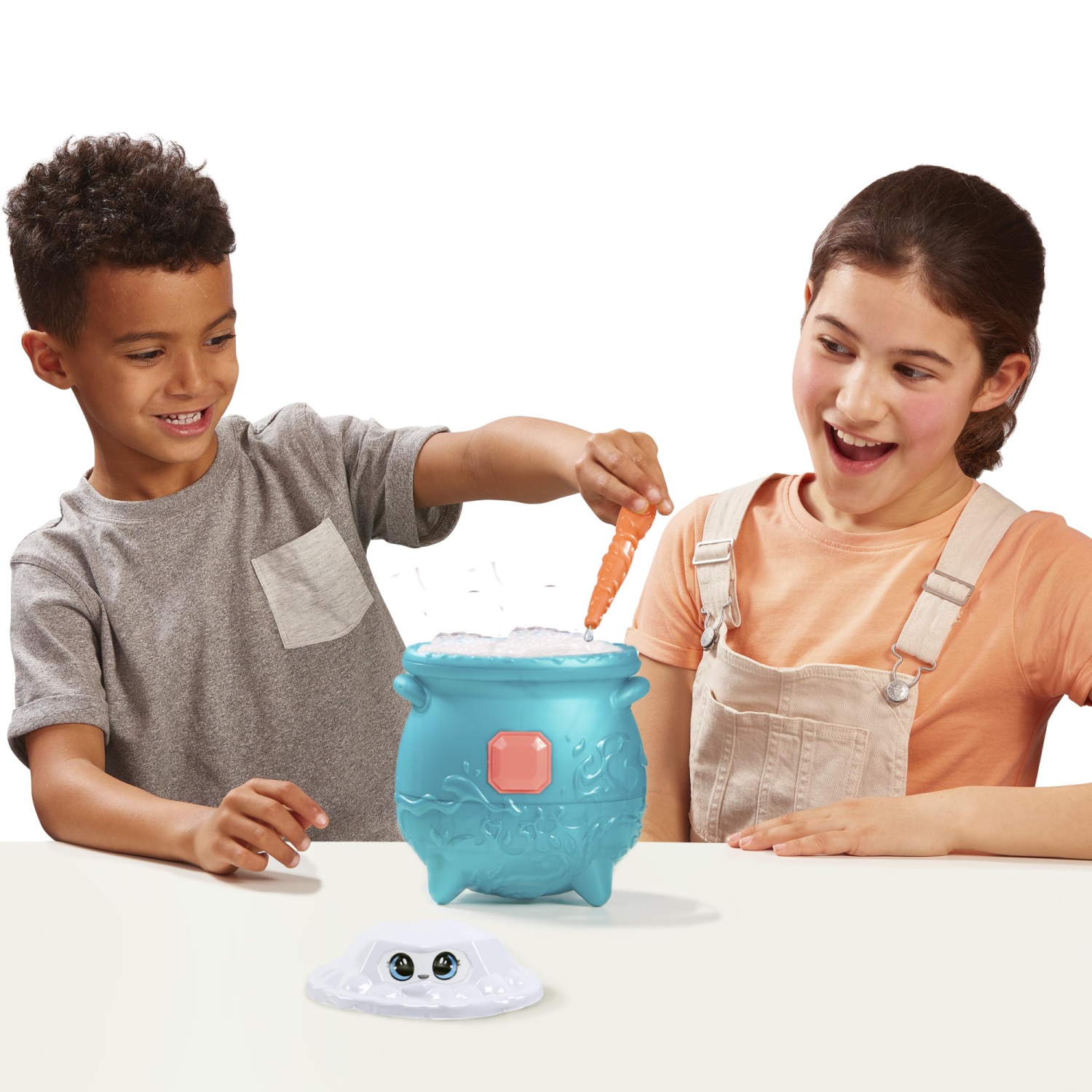 Magic Mixies Magical Gem Surprise Water Magic Cauldron - Reveal a Non-Electronic Mixie Plushie and Magic Ring with a pop