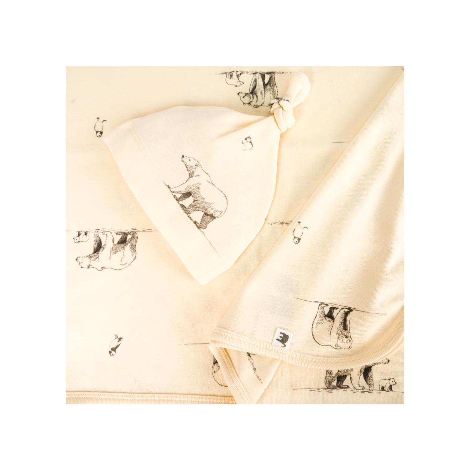 The Elk Baby Premium Organic Cotton Polar Bear Blanket and Beanie set