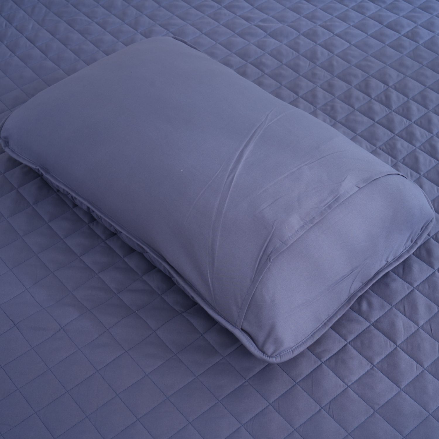 Ocean Fine Bedding Quilted Sham; Queen, 300 TC, Soft, Breathable and Eco-Conscious, Blue