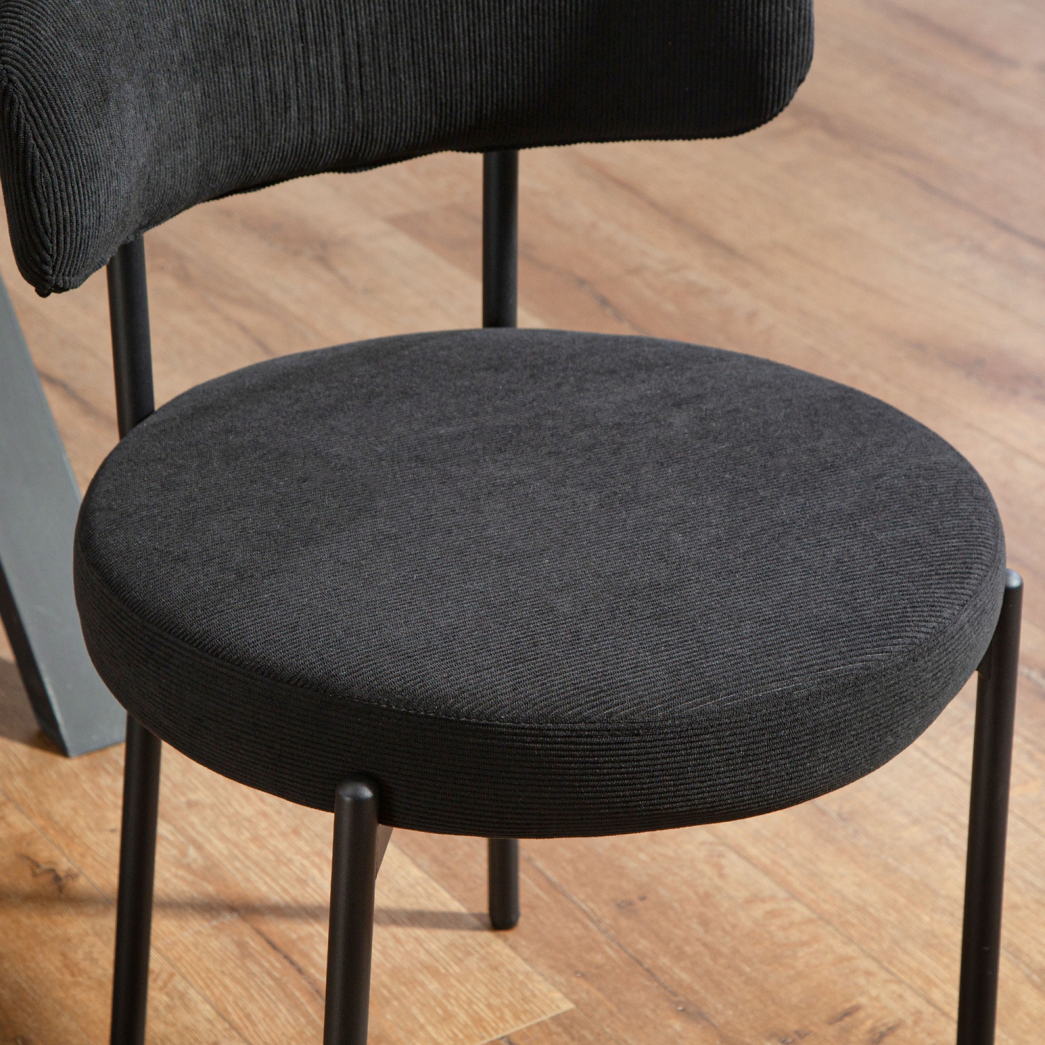 HOMCOM Dining Chairs Set of 4, Modern Kitchen Chairs with Corduroy Upholstery and Steel Legs for Living Room, Bedroom, Black