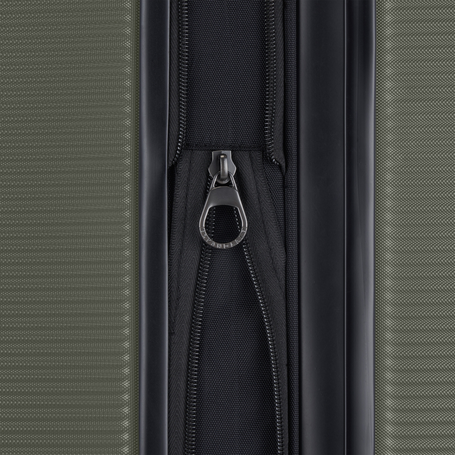 Grande valise rigide Wellington de Bugatti avec extension - Vert