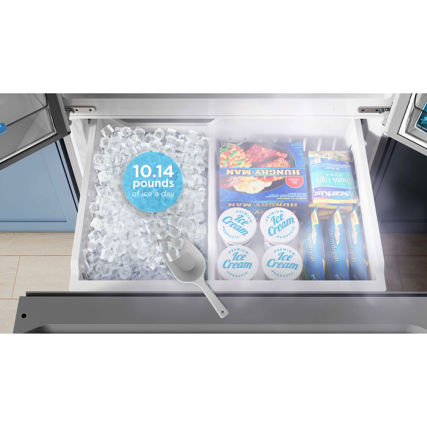 Réfrigérateur à deux portes de 22,6 pi³ 33 po avec distributeur de glaçons de Midea - Inox