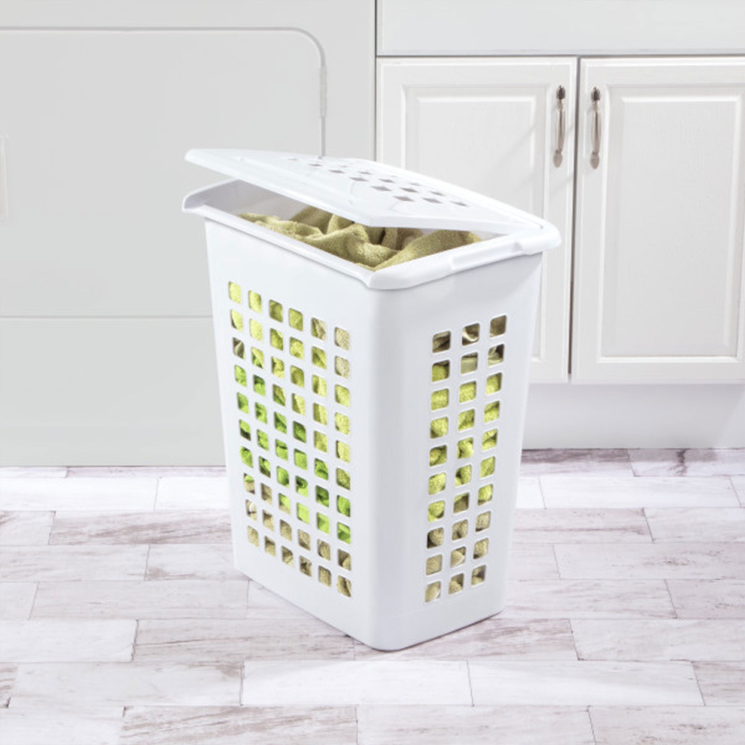 Sterilite Rectangular LiftTop Plastic Clothes Laundry Hamper Bin w/ Lid