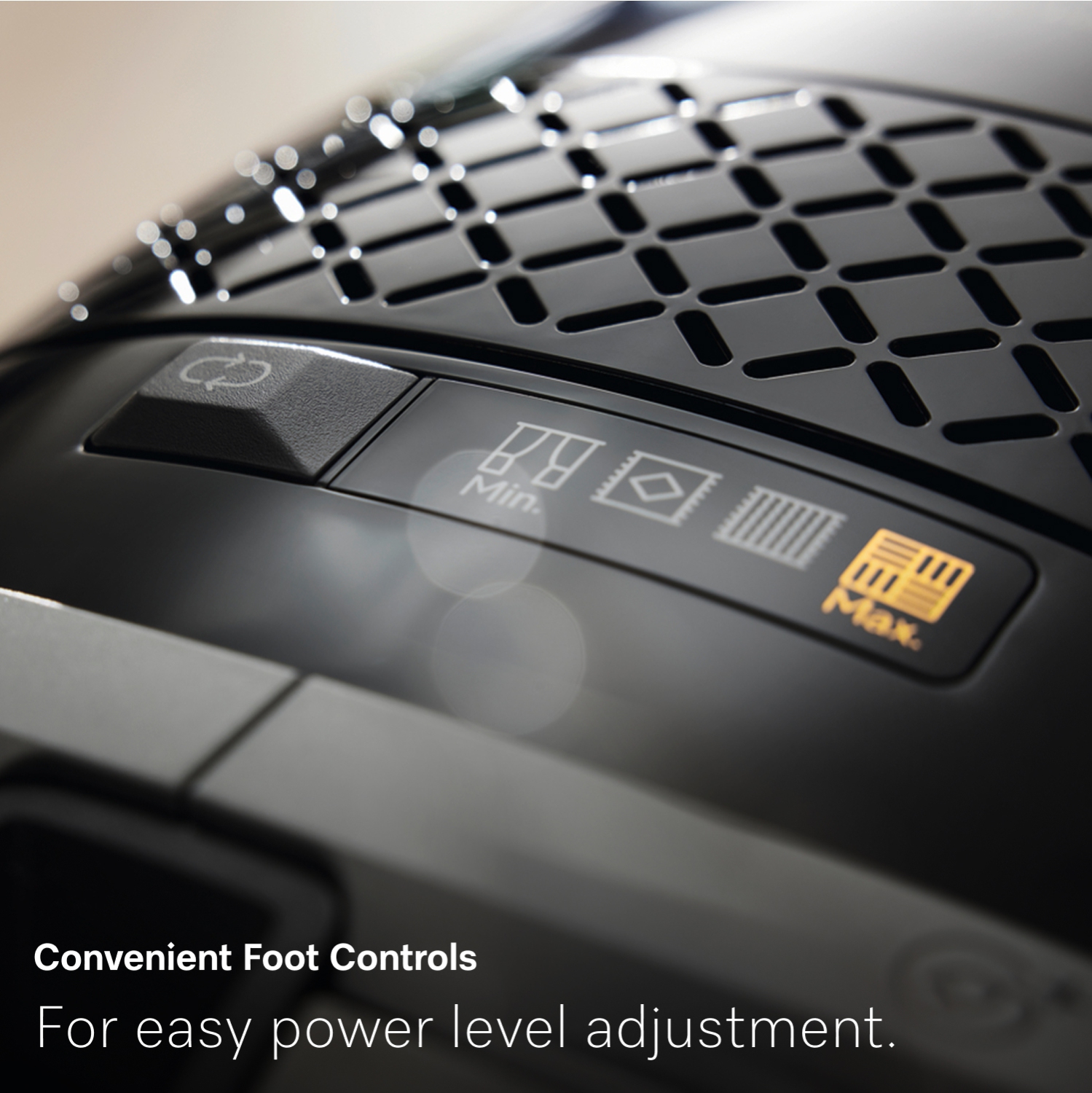 Aspirateur-traîneau Guard M1 de Miele | Garantie de 5 ans, puissant aspirateur multisurface avec sac | Terra Red 41VWE030CDN