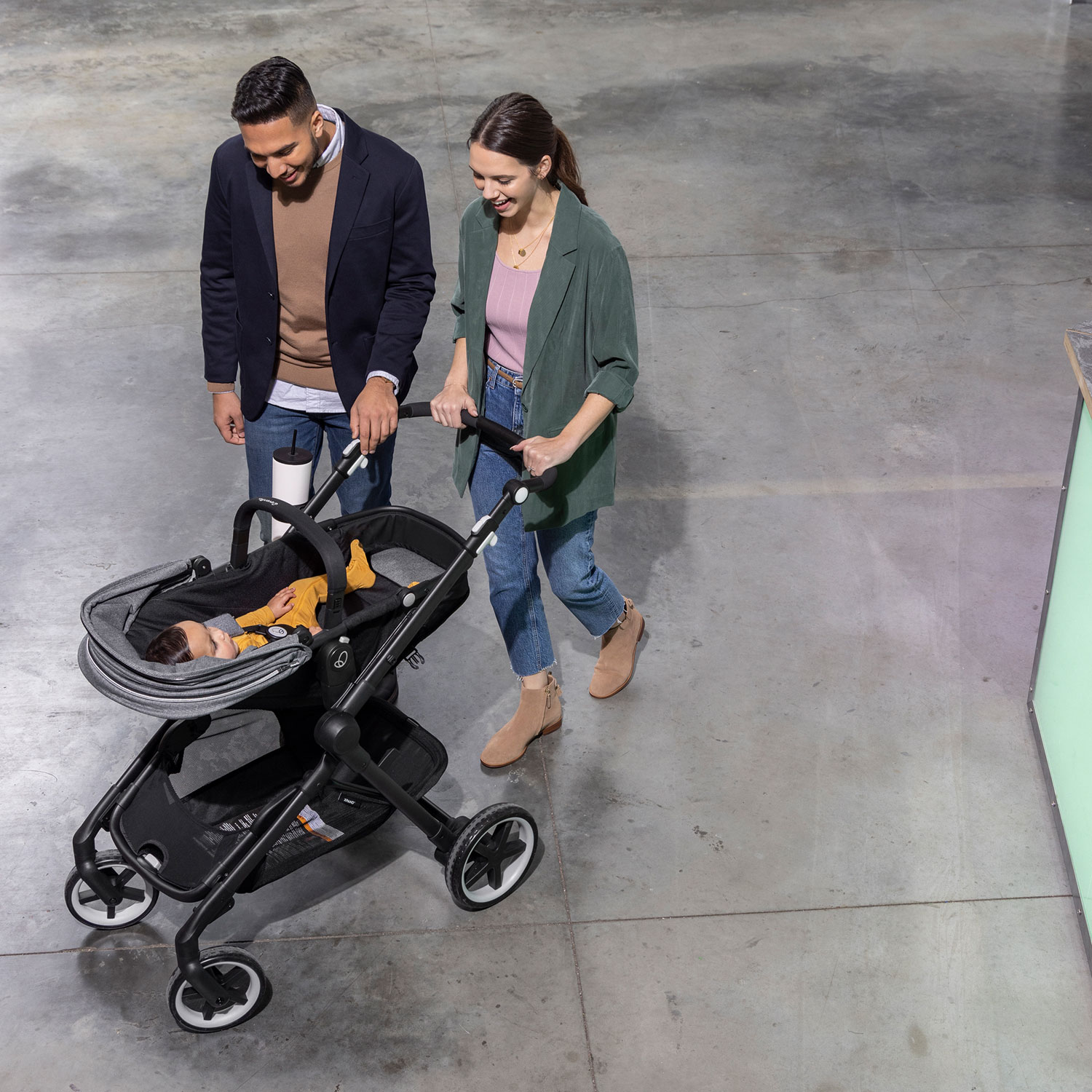 Système de transport modulaire intelligent Gold SensorSafe Pivot Xpan d'Evenflo avec siège d'auto pour bébé LiteMax - Gris lunaire