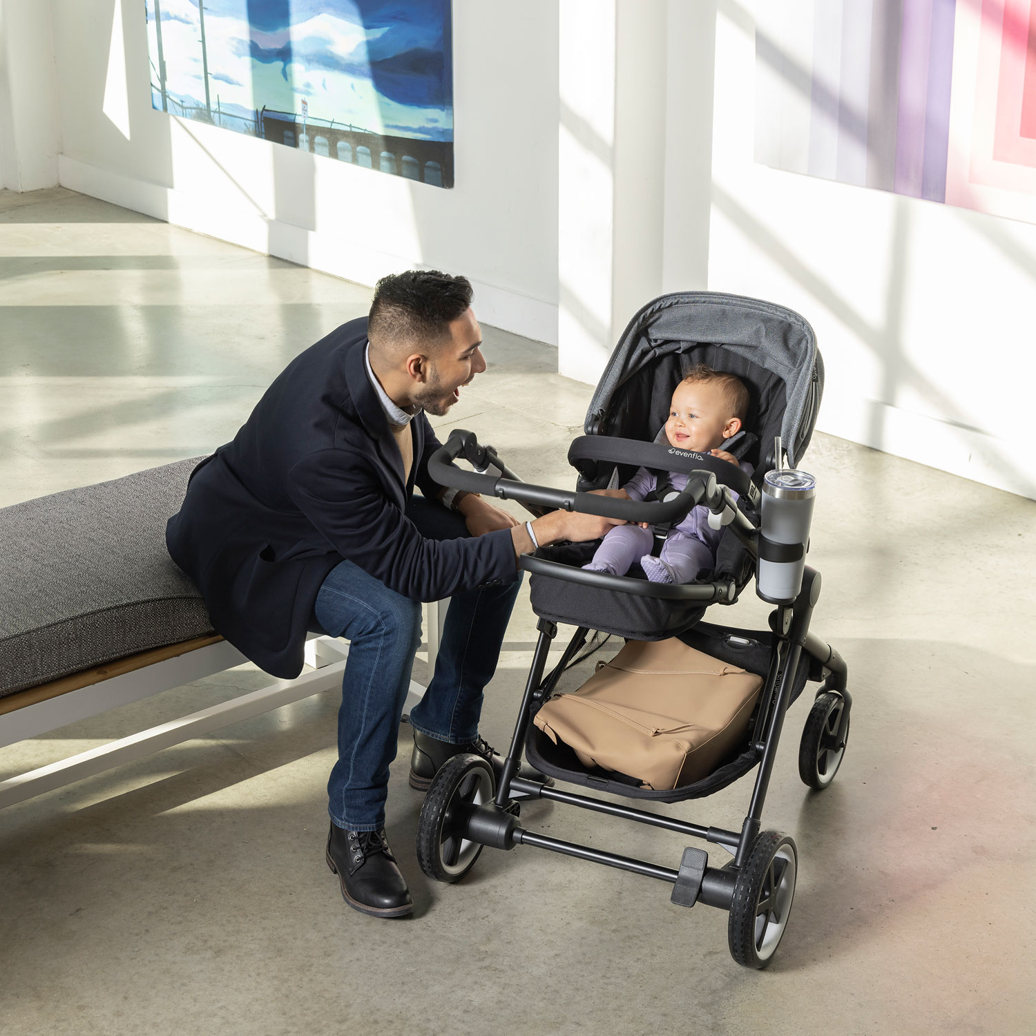 Système de transport modulaire intelligent Gold SensorSafe Pivot Xpan d'Evenflo avec siège d'auto pour bébé LiteMax - Gris lunaire
